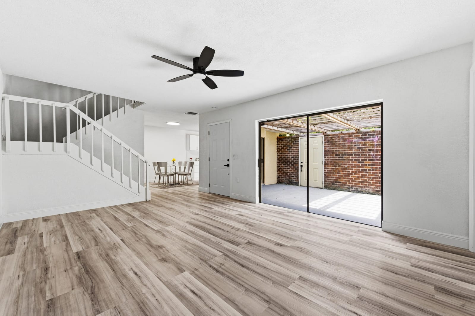 1424 14th Terrace 1424 — photo 3