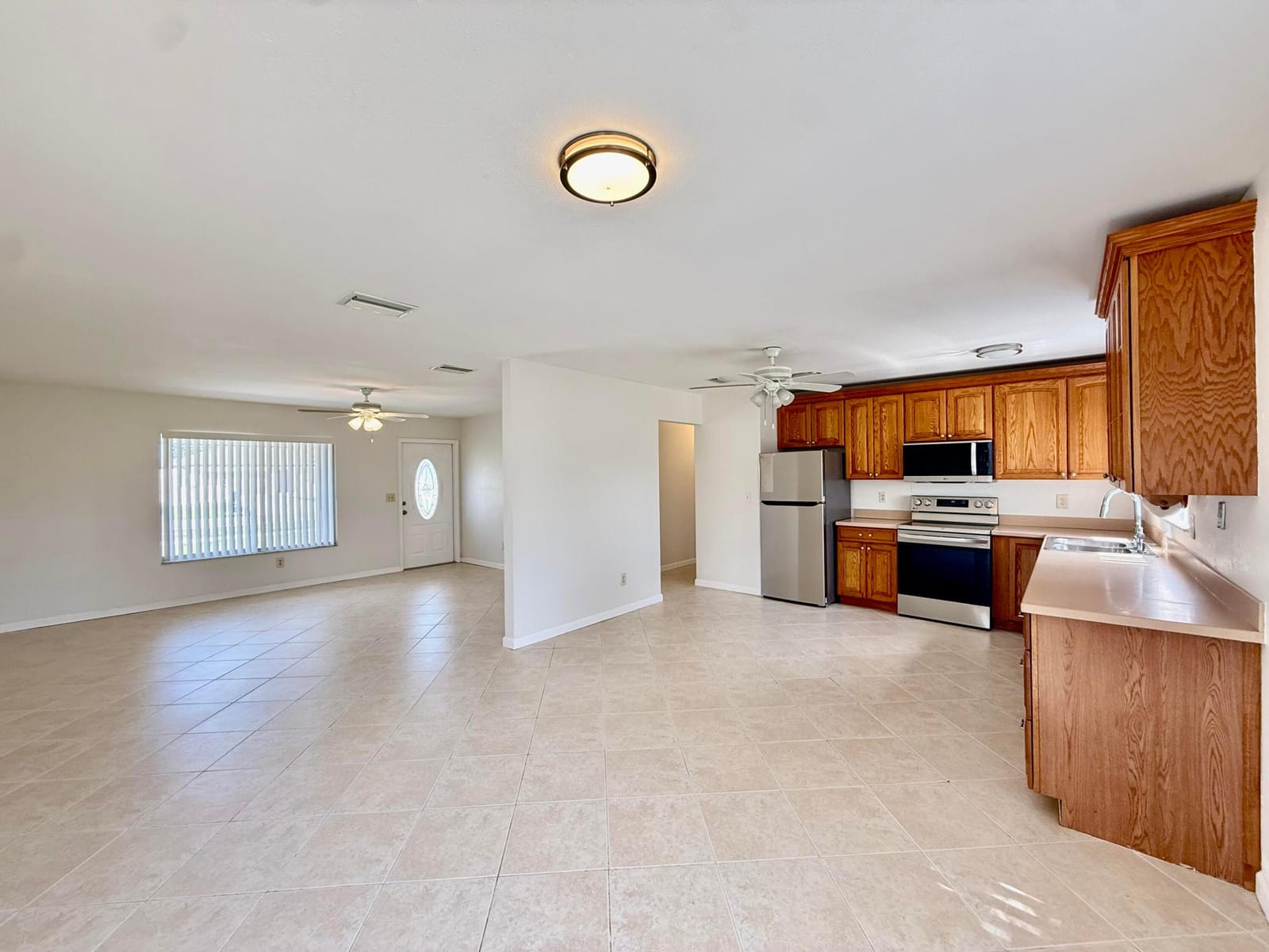 345 SW Tulip Boulevard — photo 6