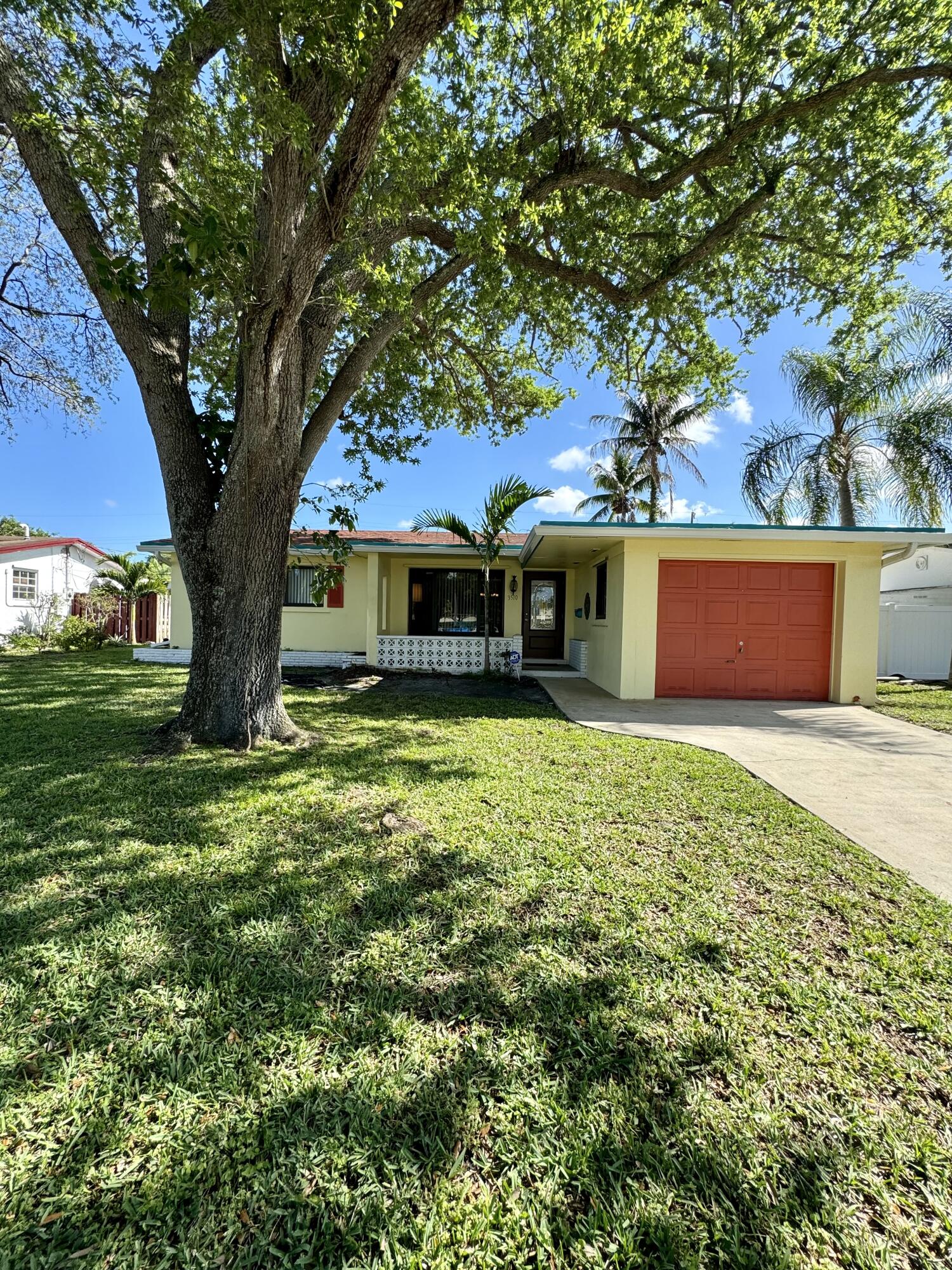 3510 Taft Street, Hollywood, FL 33021, Hollywood