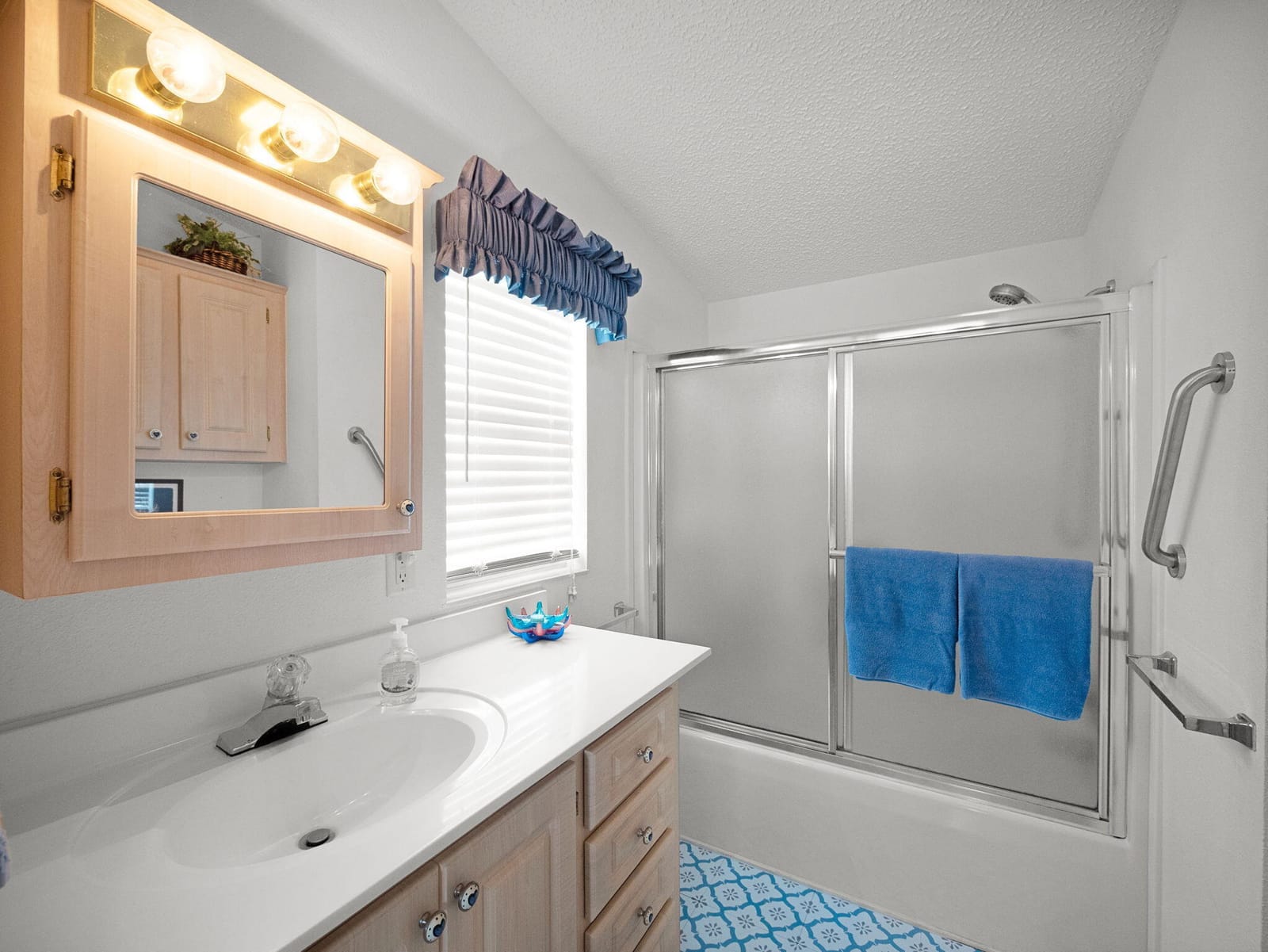 802 Nettles Boulevard, Jensen Beach, FL 34957 photo 14