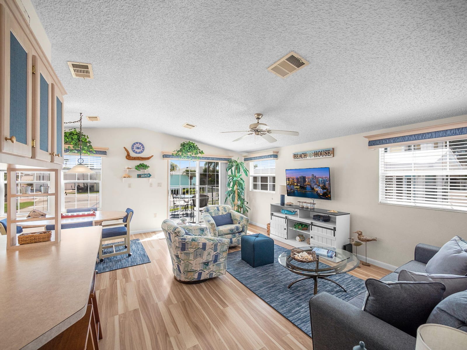 802 Nettles Boulevard, Jensen Beach, FL 34957 photo 5