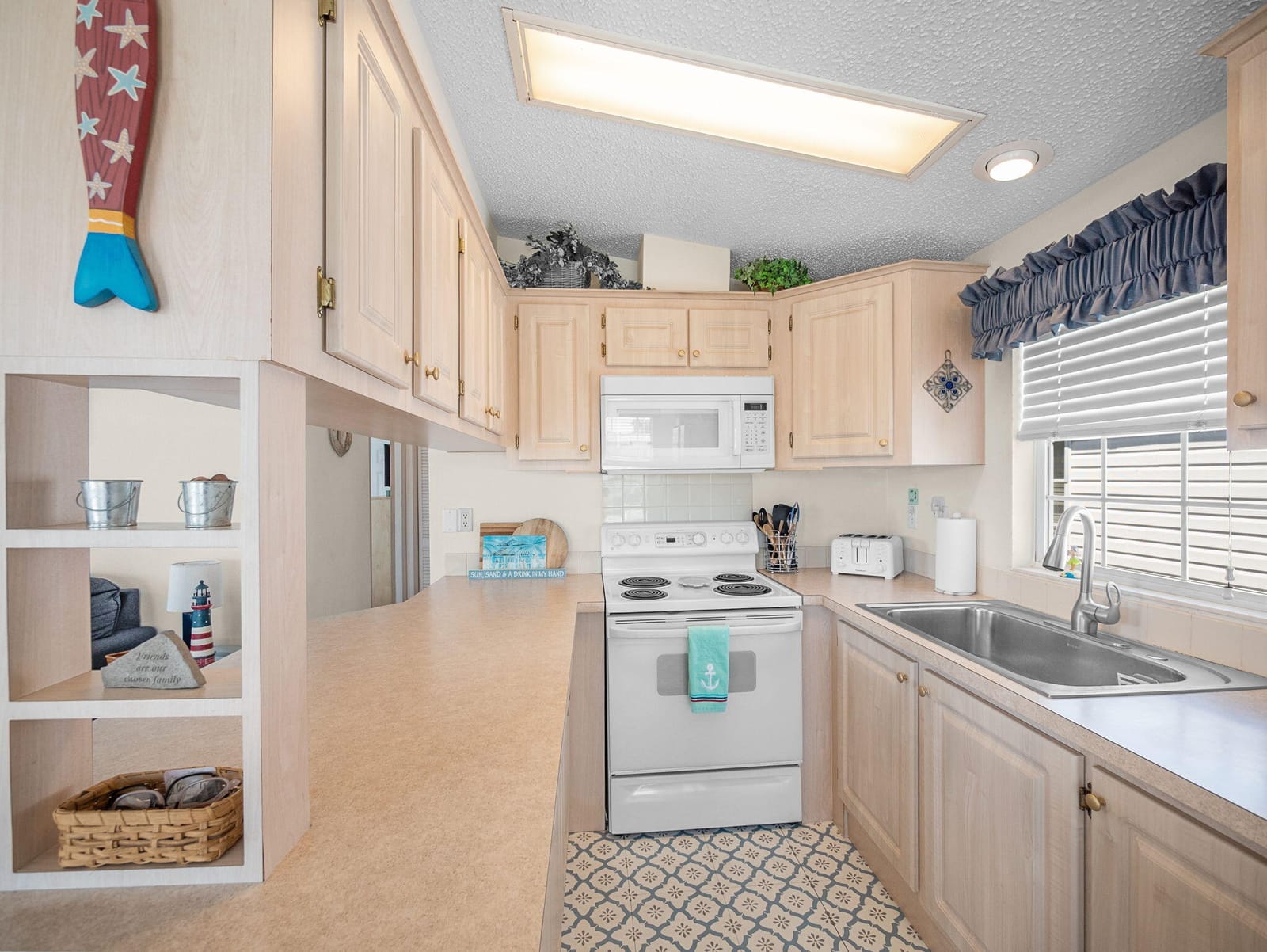 802 Nettles Boulevard, Jensen Beach, FL 34957 photo 9