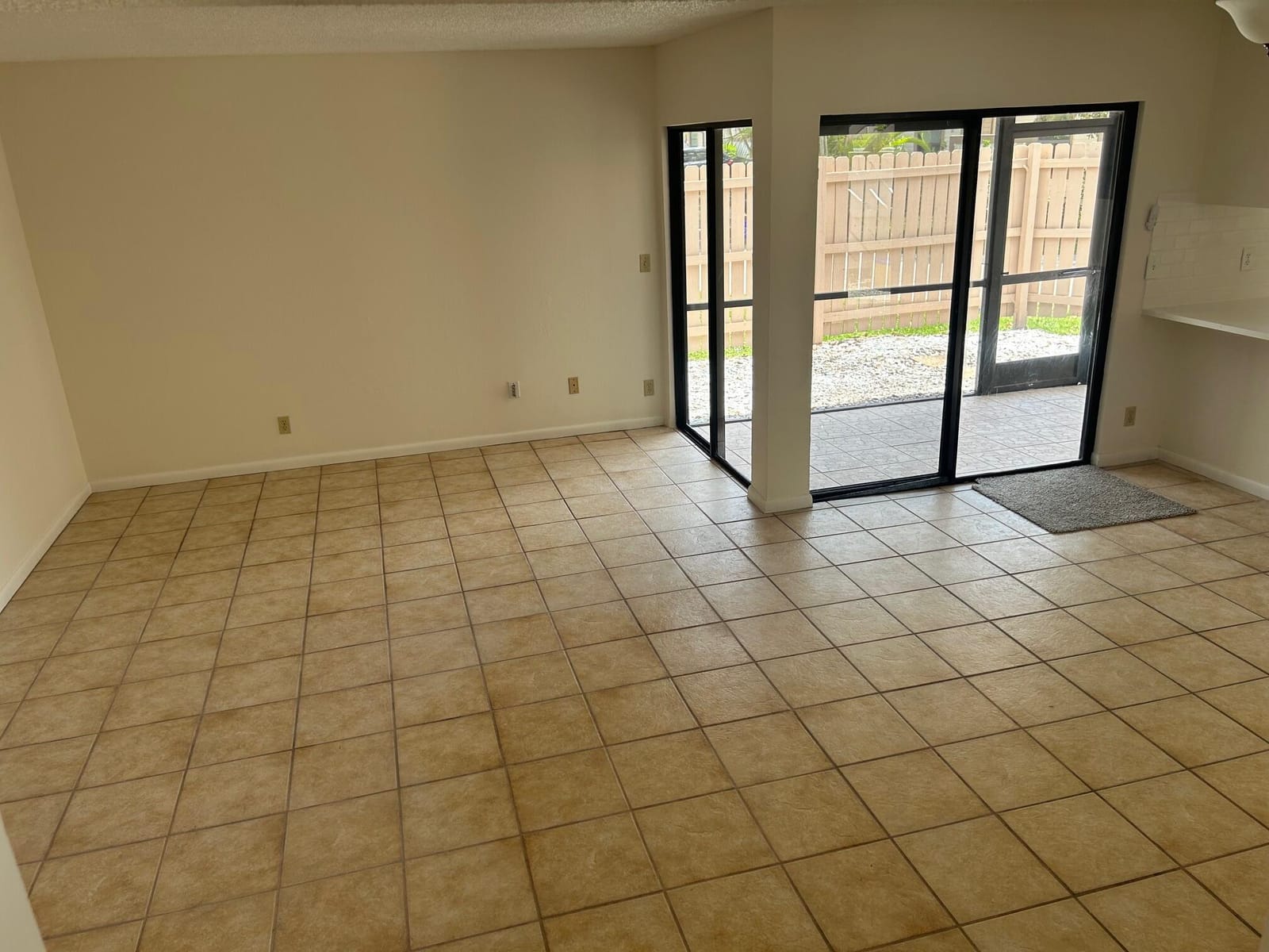 102 Sherwood Circle 21-a — photo 7