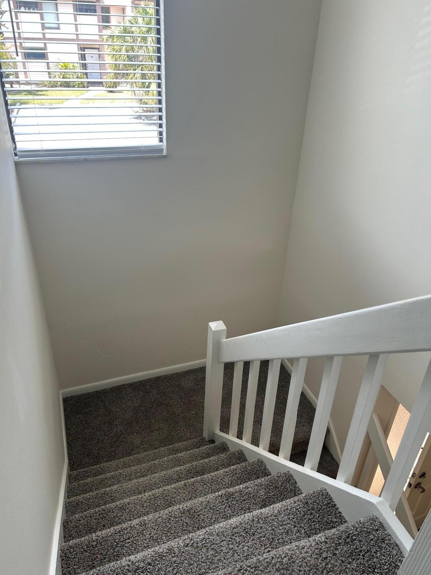 102 Sherwood Circle 21-a — photo 9