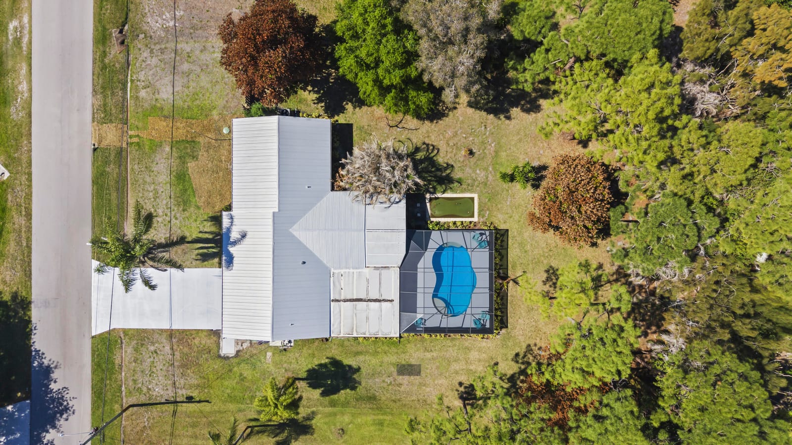 2225 SE Flanders Road, Port St. Lucie, FL 34952