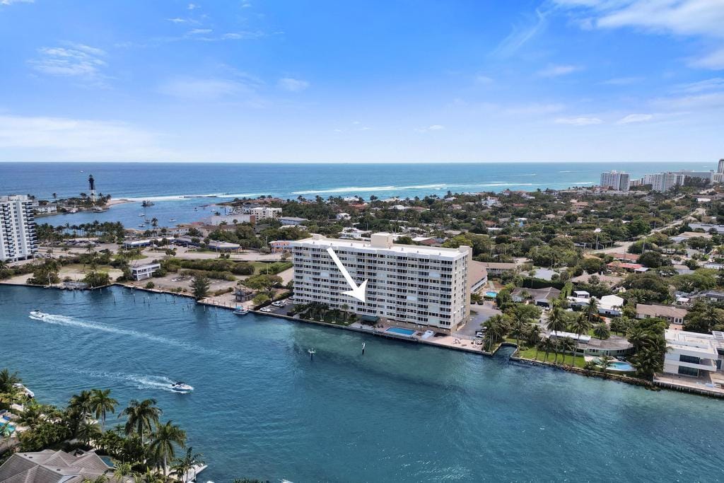 2611 N Riverside Drive 304, Pompano Beach, FL 33062 photo 2
