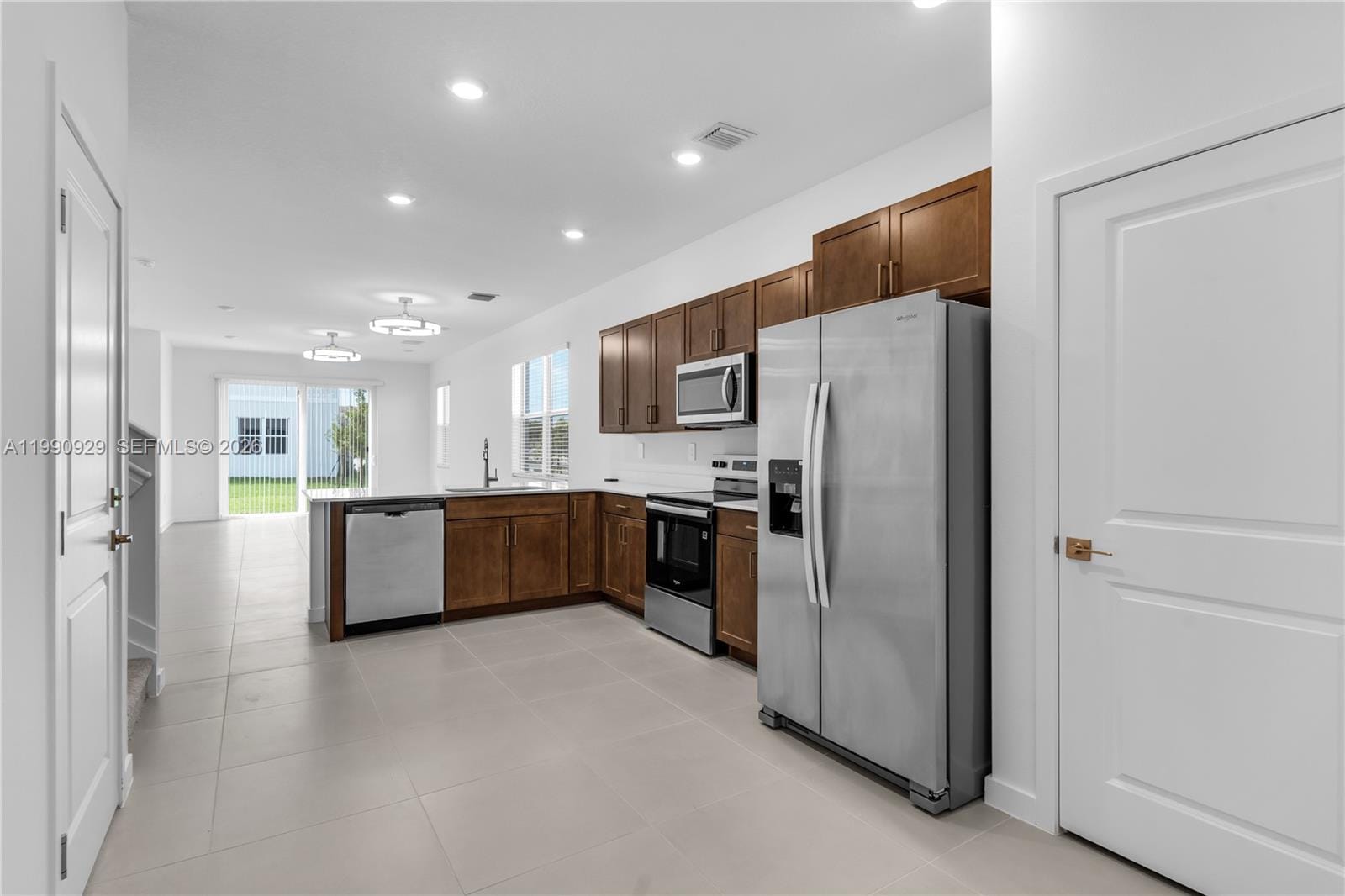 615 NE 1st Terrace — photo 4