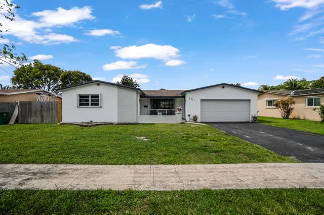 5221 SW 89th Avenue, sold in Cooper Colony Estates Sec 2-A, Cooper City, FL