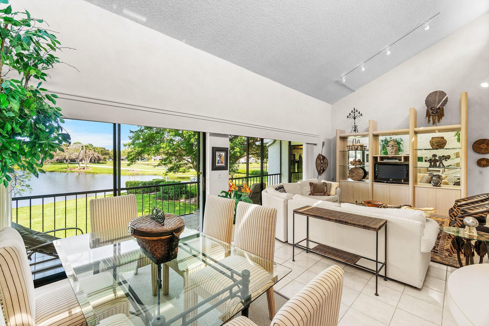 7809 Lakeside Boulevard 4, Boca Raton, FL 33434 photo 2