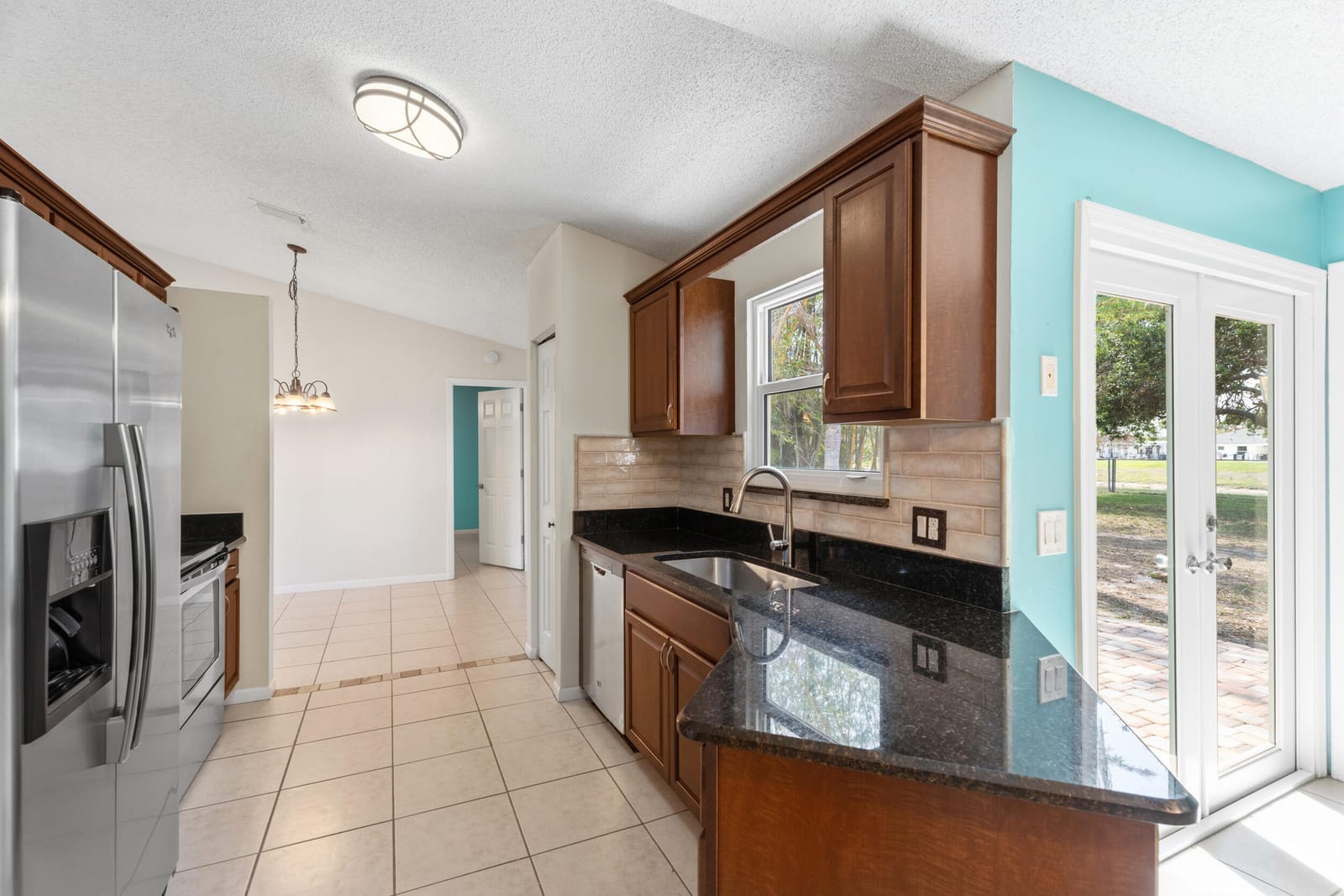 166 SW Andover Court — photo 12