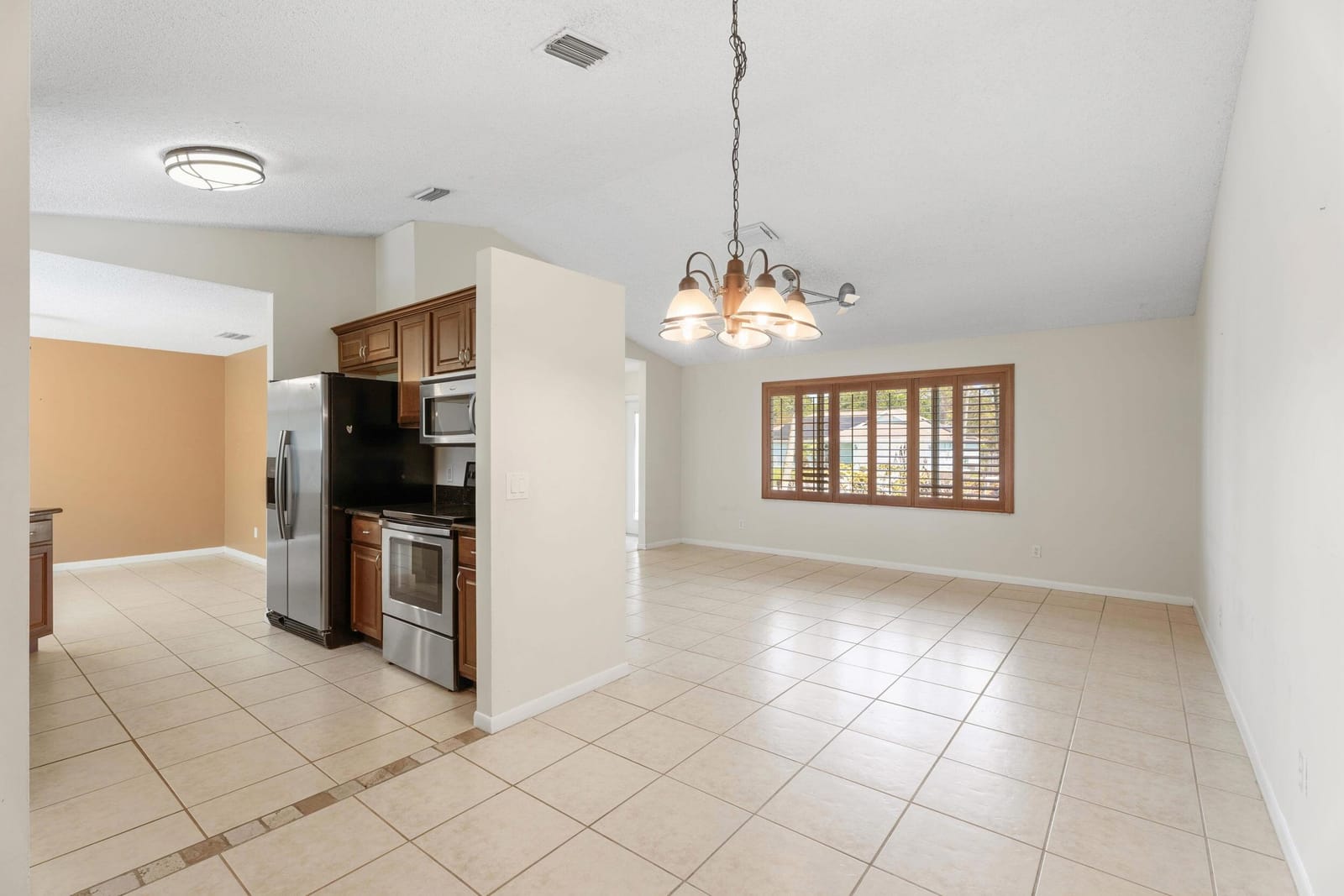 166 SW Andover Court — photo 8