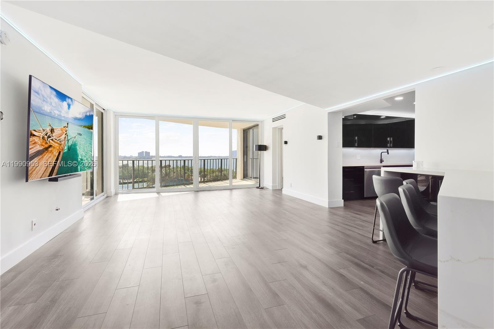 5420 N Ocean Drive 504, Singer Island, FL 33404 photo 8