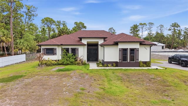 3043 18, Golden Gate, Naples, FL