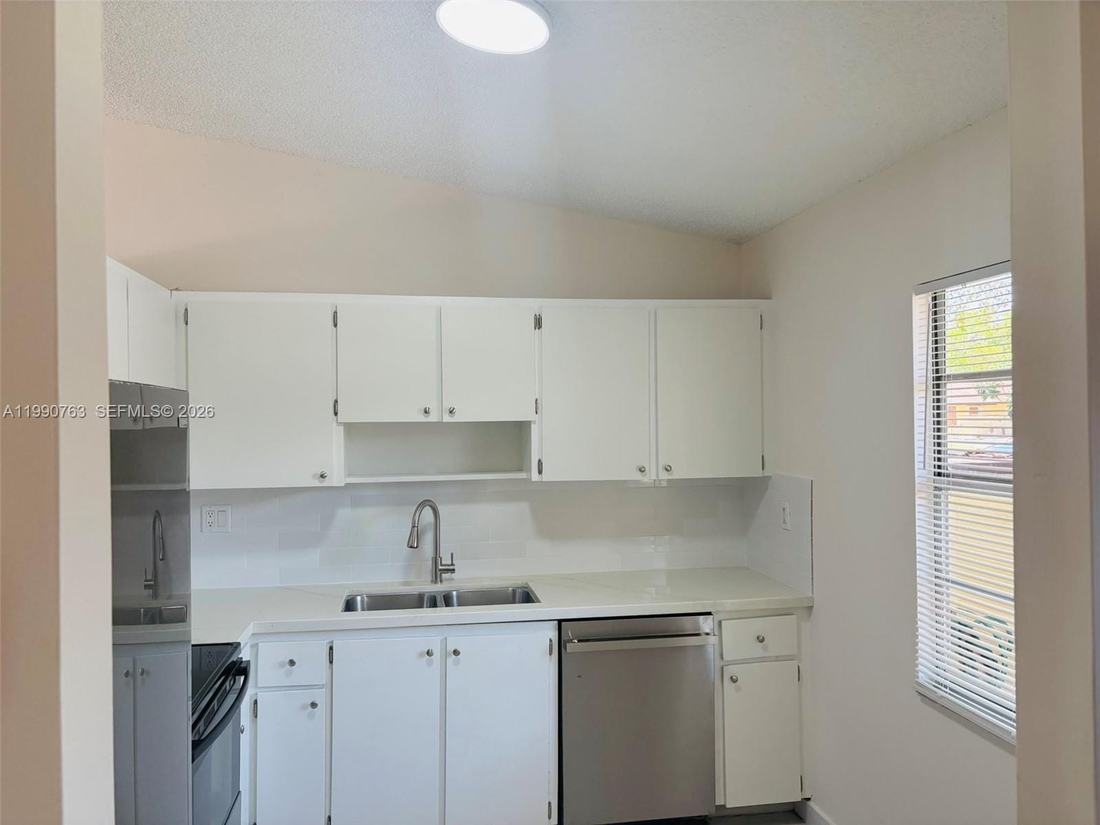 4356 NW 5th Avenue — photo 2