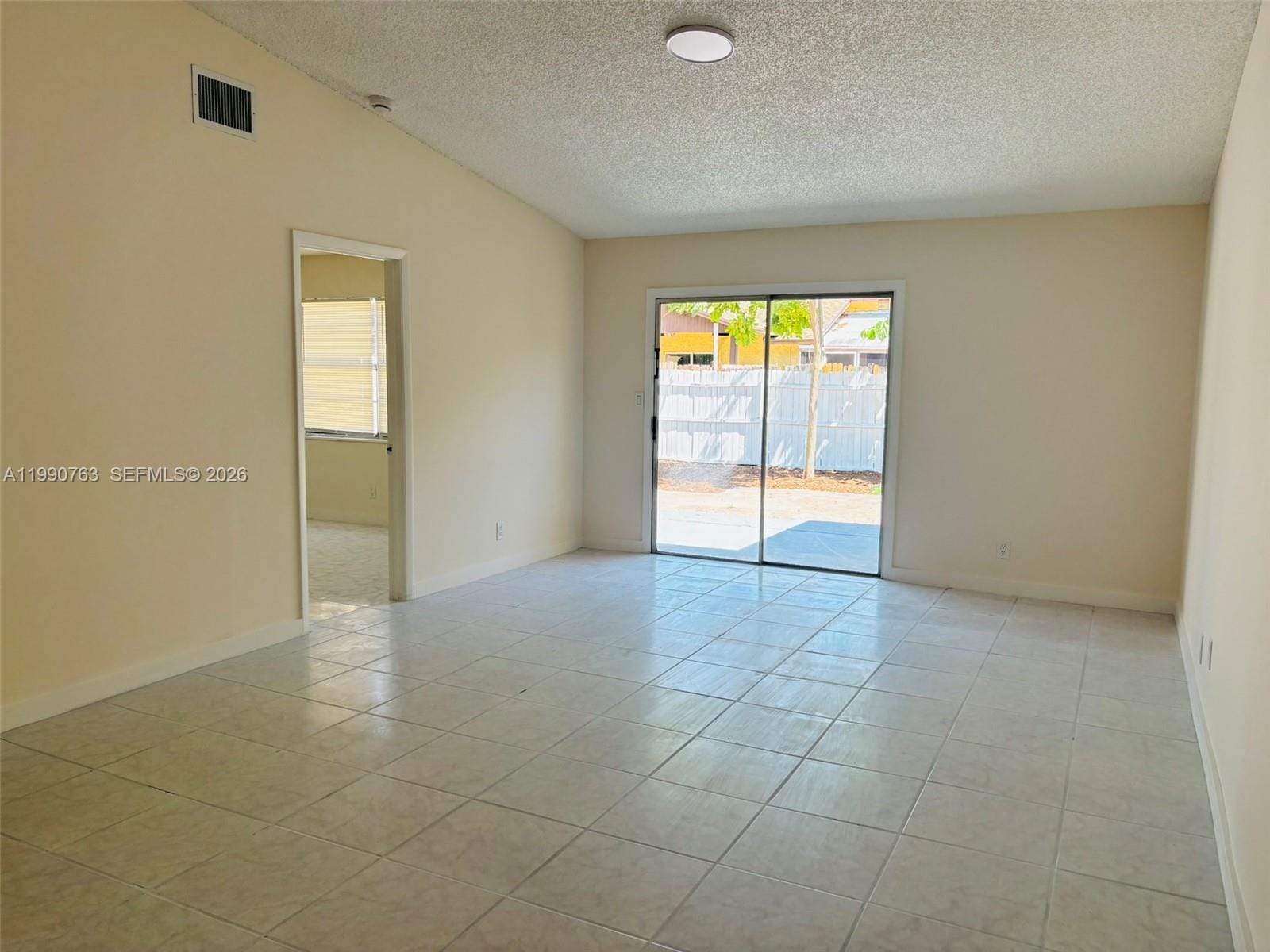 4356 NW 5th Avenue — photo 9