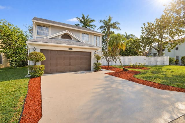 1103 W Fairfax Cir W W, sold in Lawrence Grove, Boynton Beach, FL