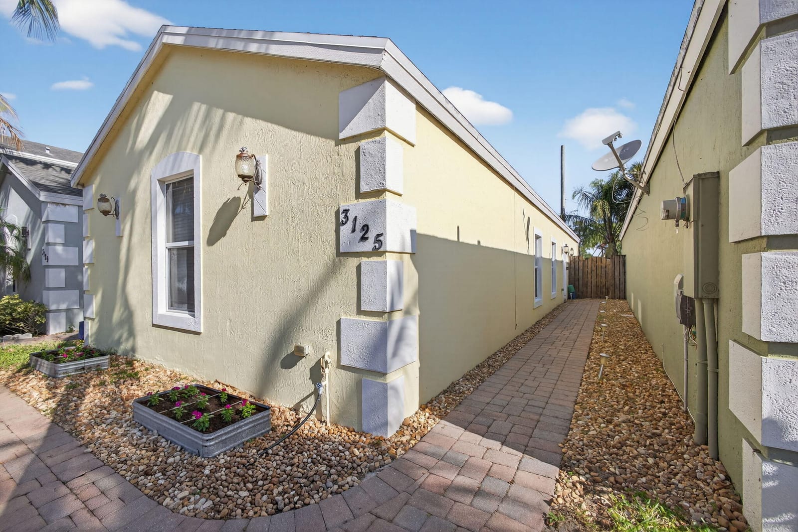 3125 Shelby Way, Palm Springs, FL 33461 photo 2