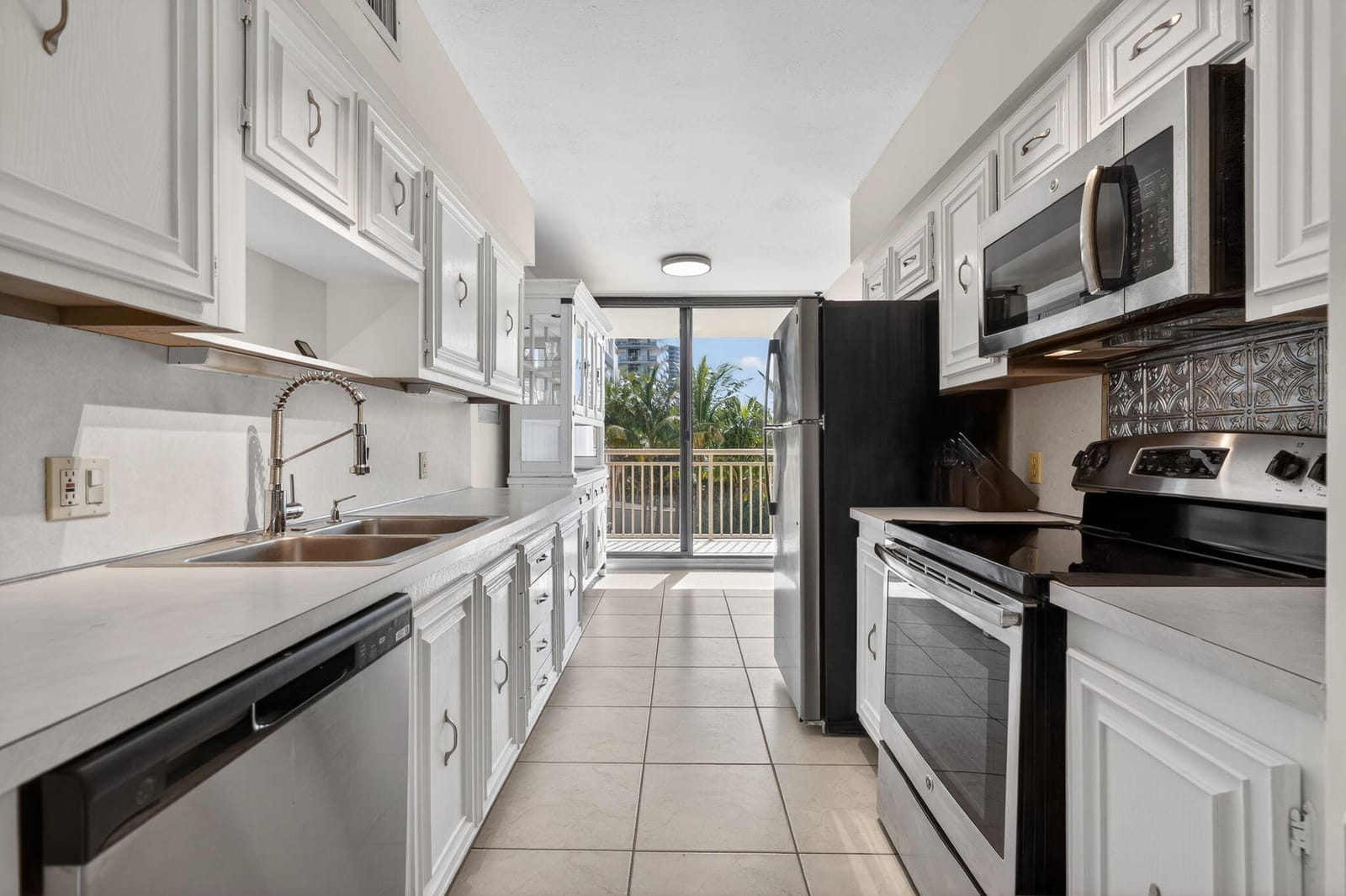 3400 N Ocean Drive 408, Singer Island, FL 33404 photo 6
