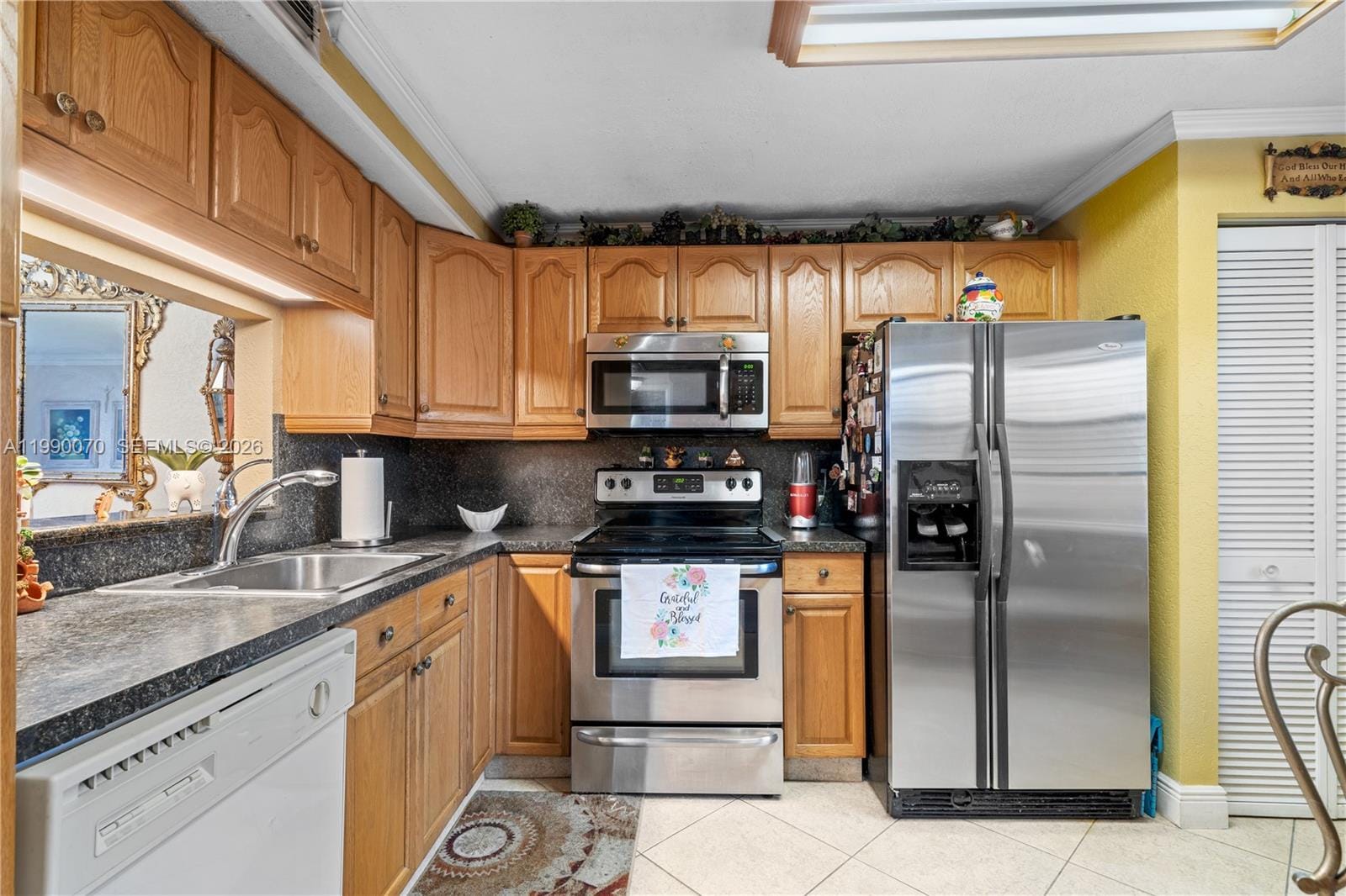 901 Colony Point Circle 503, Pembroke Pines, FL 33026 photo 11