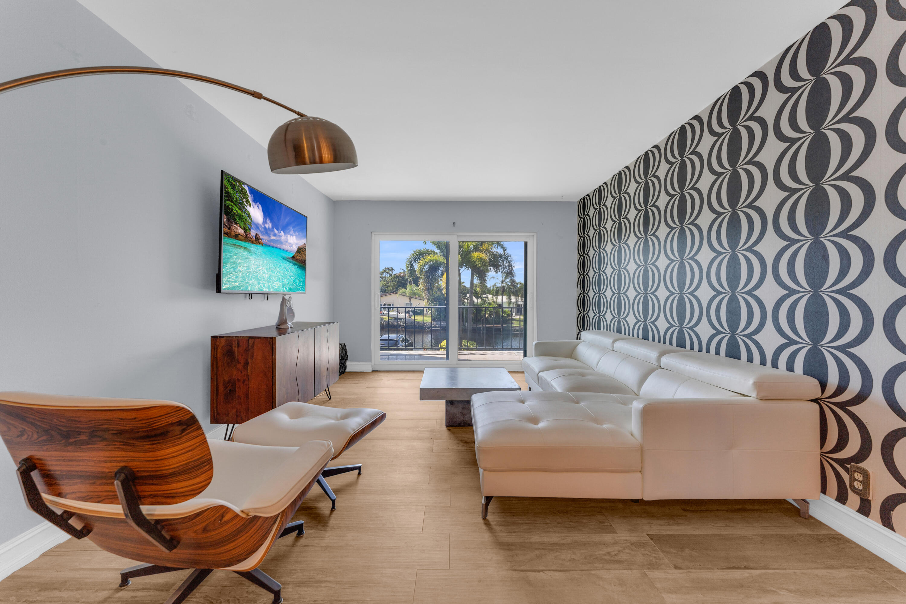 3004 NE 5th Terrace 206-c, Wilton Manors, FL 33334, Wilton Manors