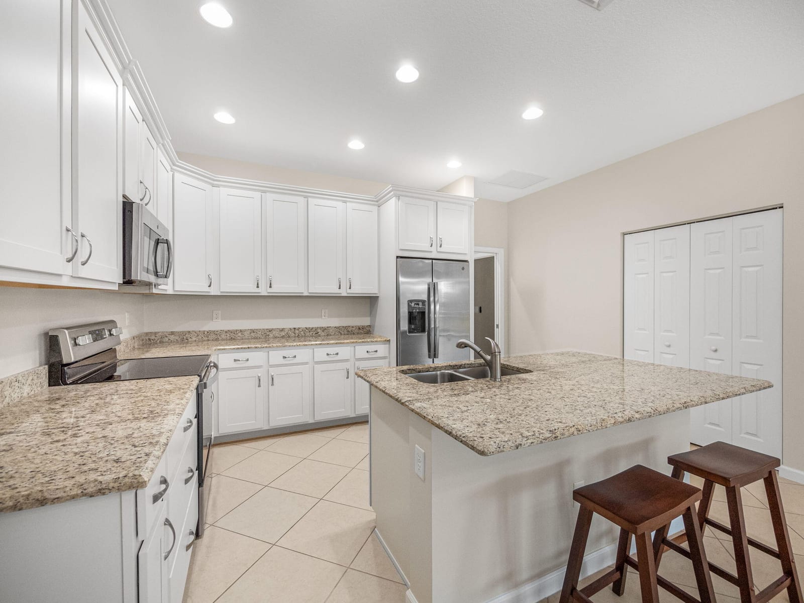 12898 SW Lake Fern Circle, Port St. Lucie, FL 34987 photo 10