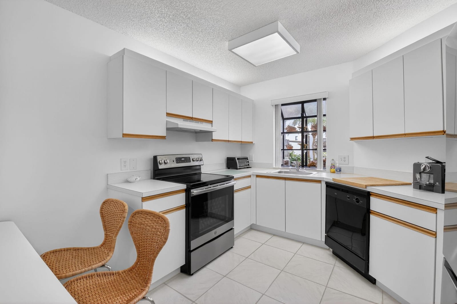 5226 Europa Drive H, Boynton Beach, FL 33437 photo 11
