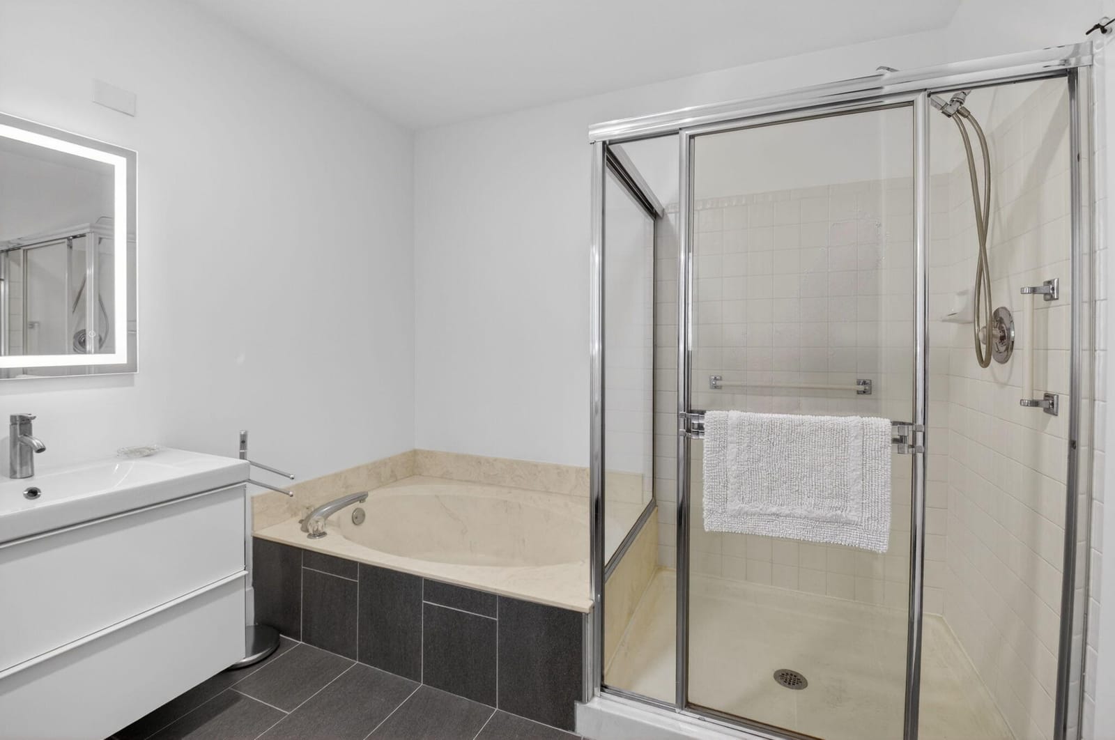 5226 Europa Drive H, Boynton Beach, FL 33437 photo 18