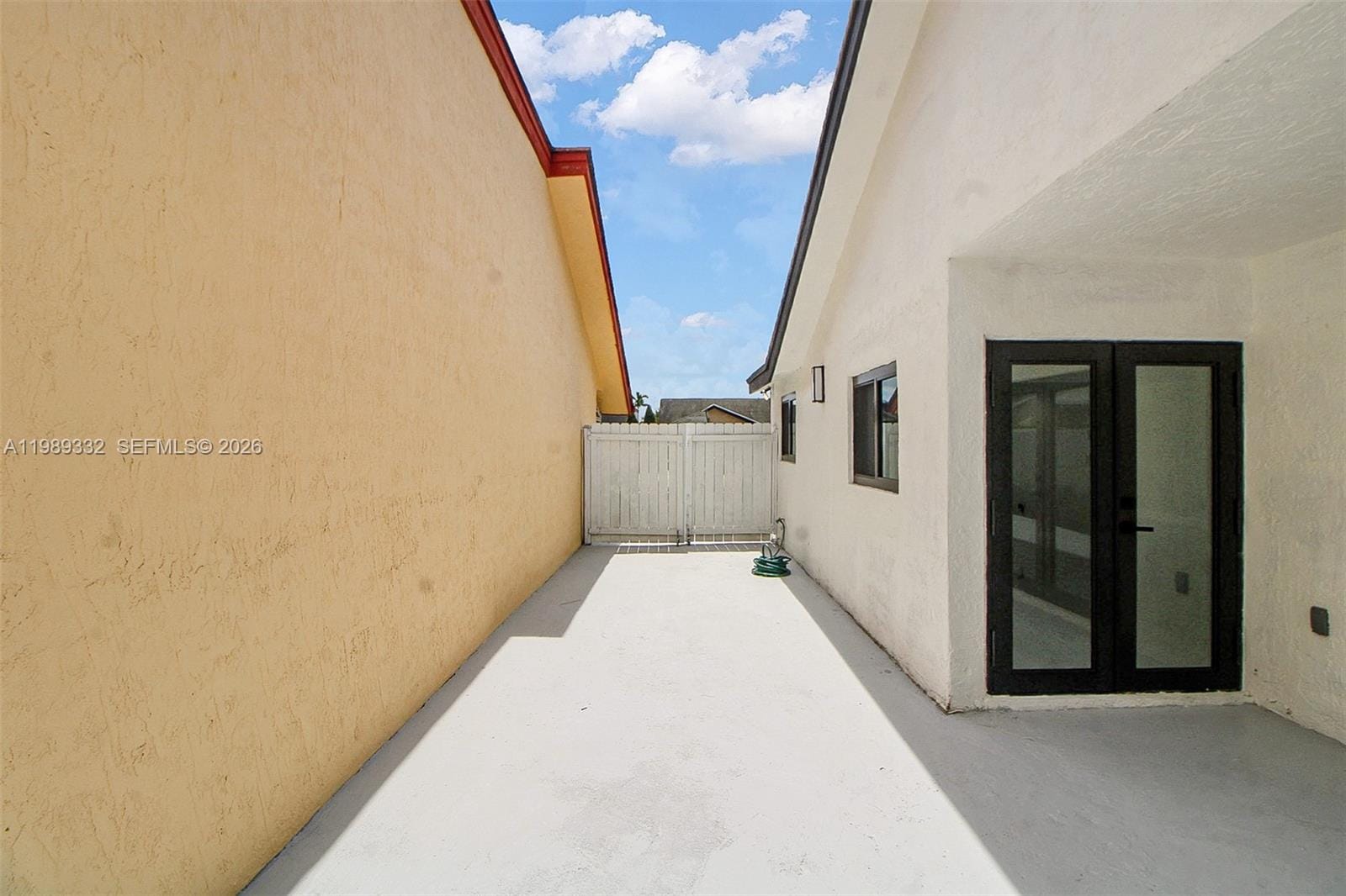 8961 SW 6th Street, Miami, FL 33174 photo 21