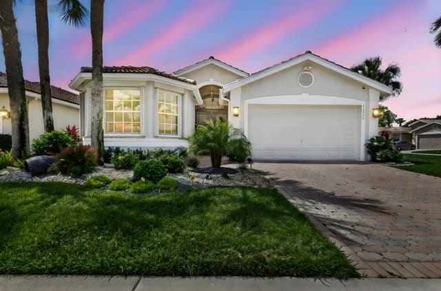 13553 Morocca Lake Lane, Delray Beach, FL 33446