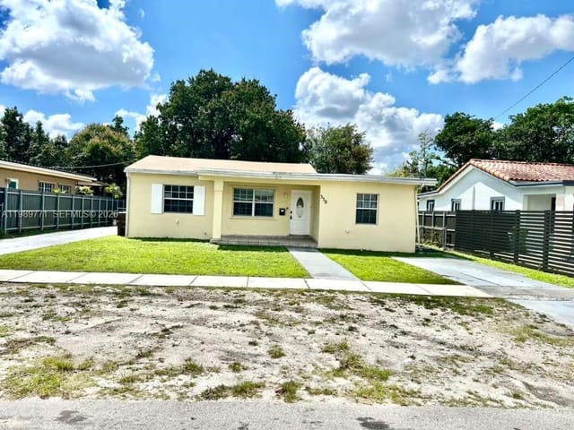 350 E 58th Street, sold in 4th Avenue Extension To H, Hialeah, FL