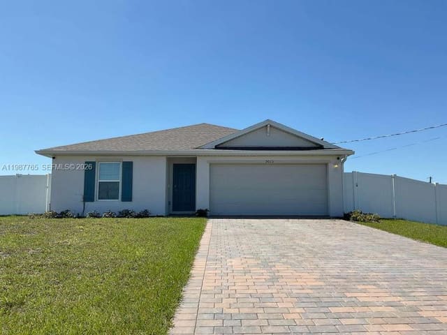 9013 Meadow Circle, Port La Belle, LaBelle, FL