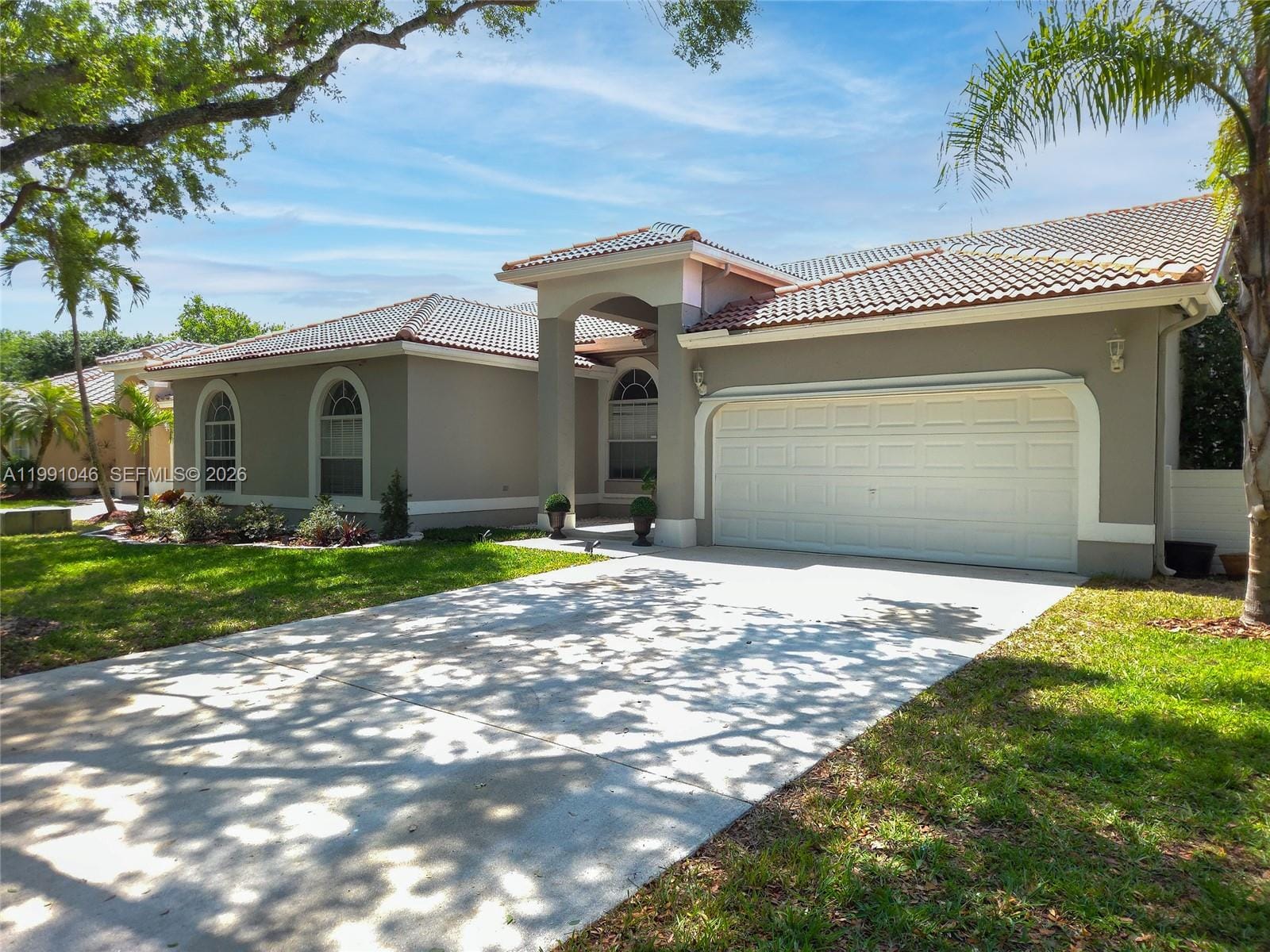 5318 NW 57th Avenue, Coral Springs, FL 33067