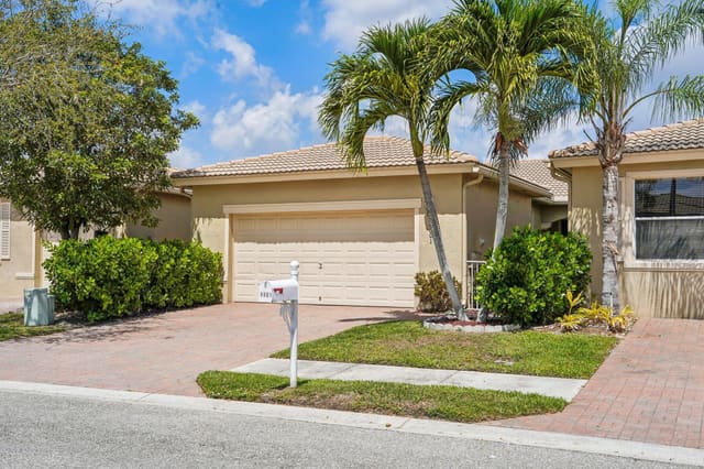 8601 Mangrove, sold in Andros Isle, West Palm Beach, FL