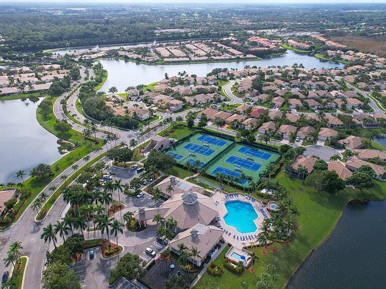 8601 Mangrove, West Palm Beach, FL 33411 photo 21