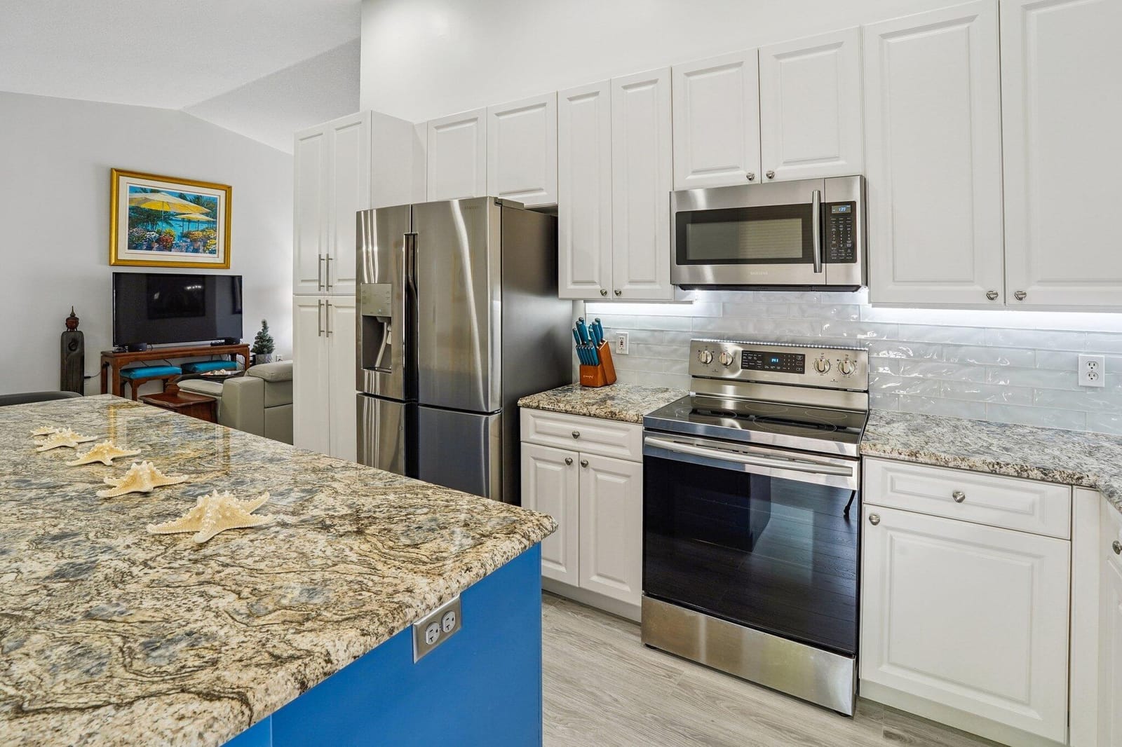 8601 Mangrove, West Palm Beach, FL 33411 photo 5
