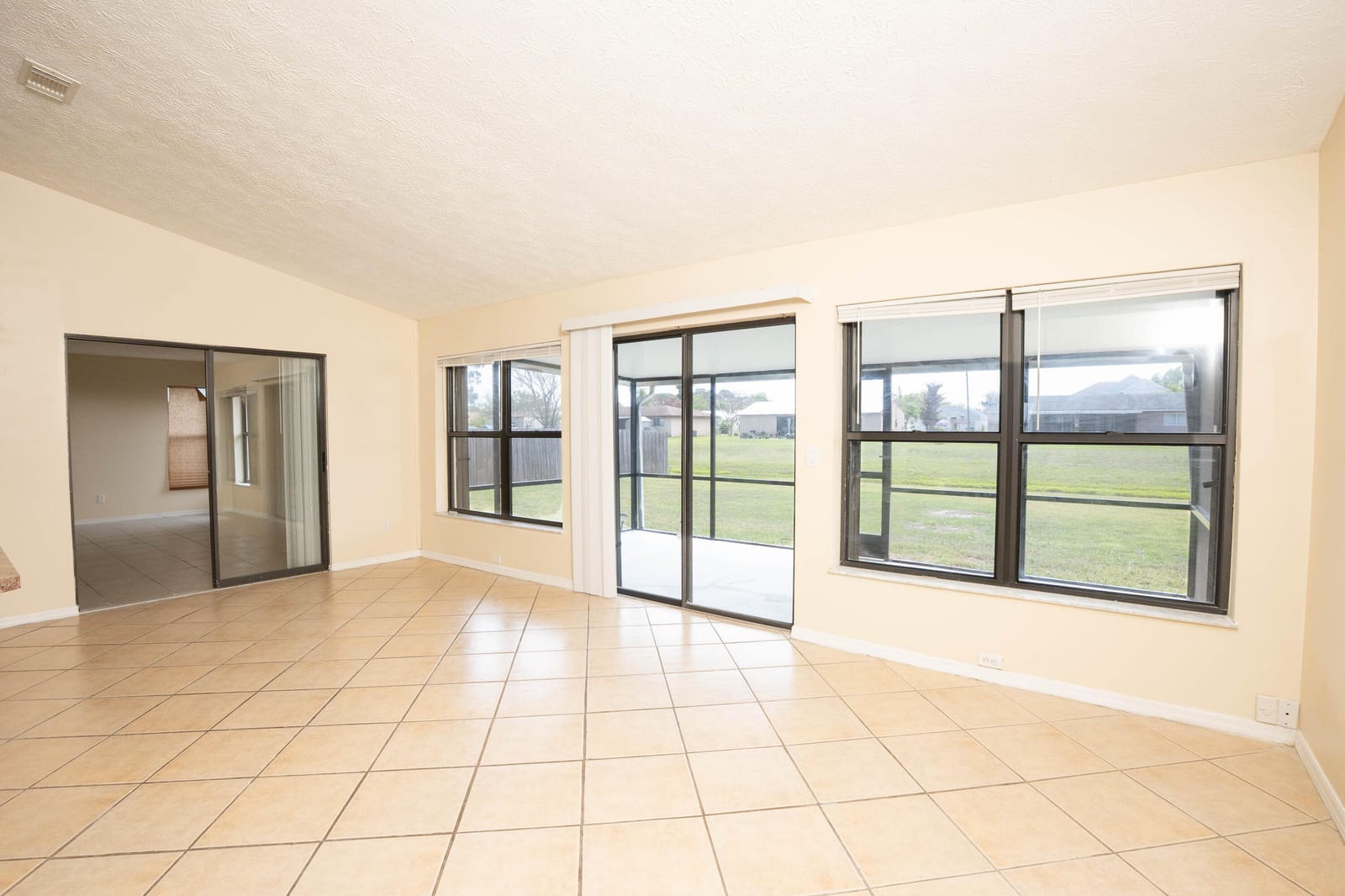 2456 SE Trail Avenue, Port St. Lucie, FL 34952 photo 13