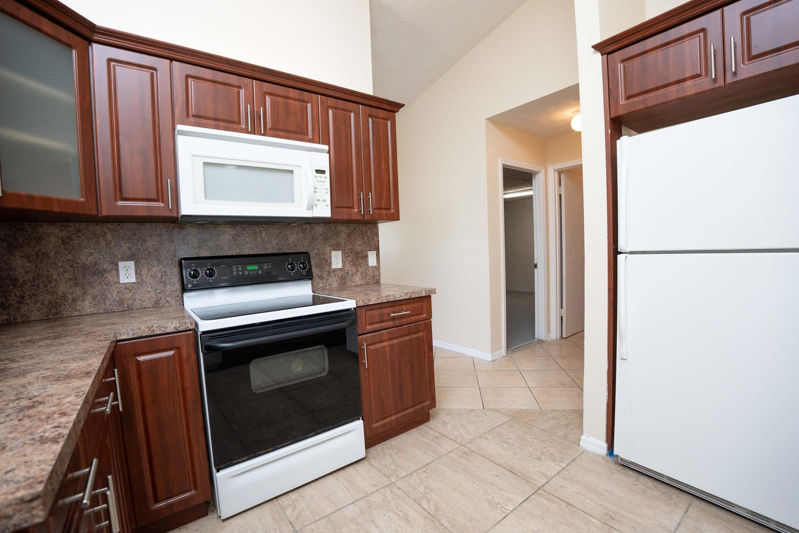 2456 SE Trail Avenue — photo 9