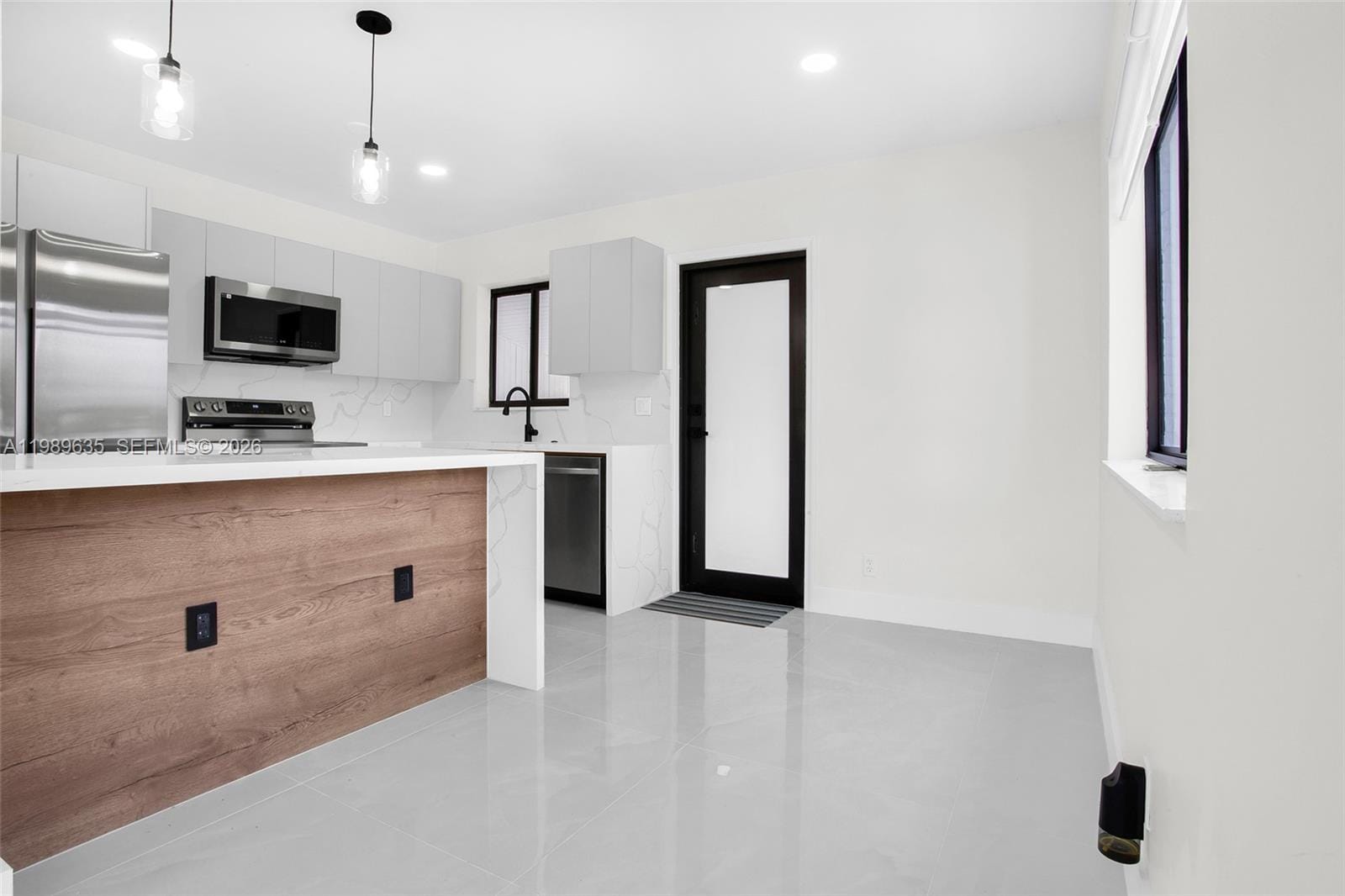 740 NE 43rd Court — photo 9