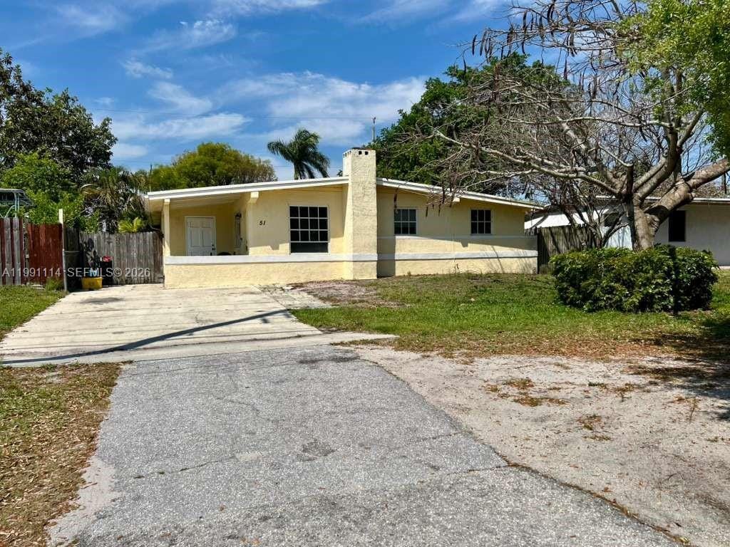 51 Davis Road, Palm Springs, FL 33461