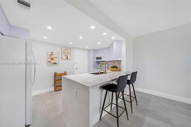2100 S Ocean Drive 5B, Fort Lauderdale, FL 33316