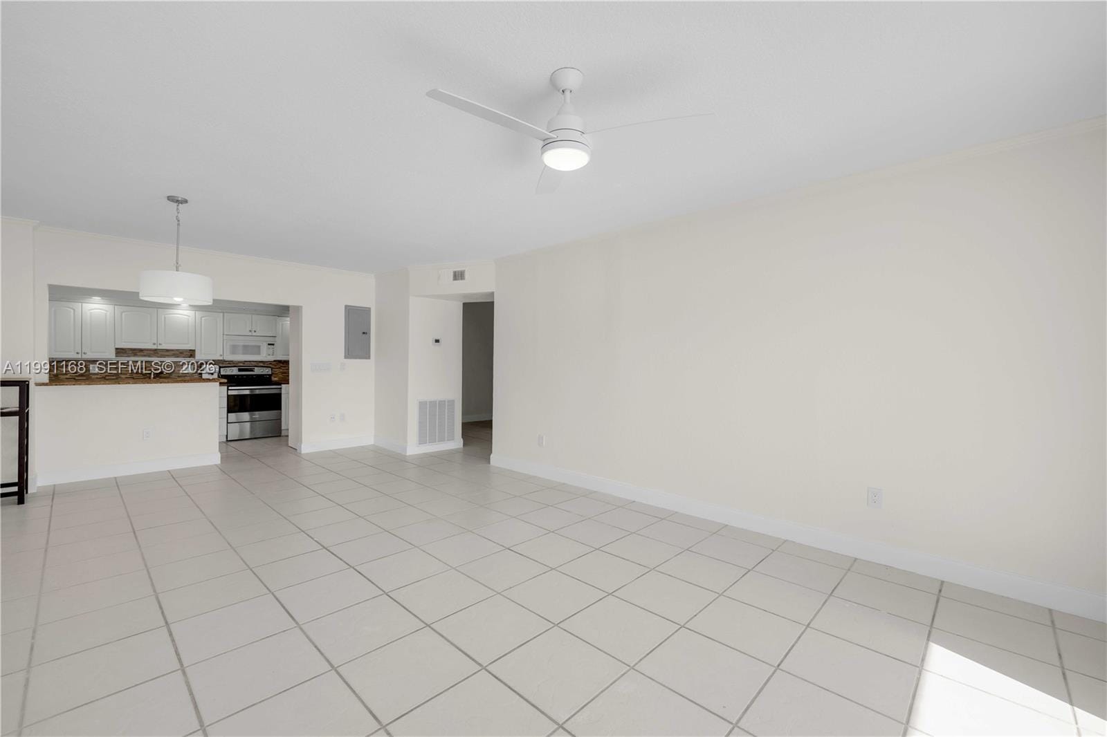 462 Golden Isles Drive 210, Hallandale Beach, FL 33009 photo 16