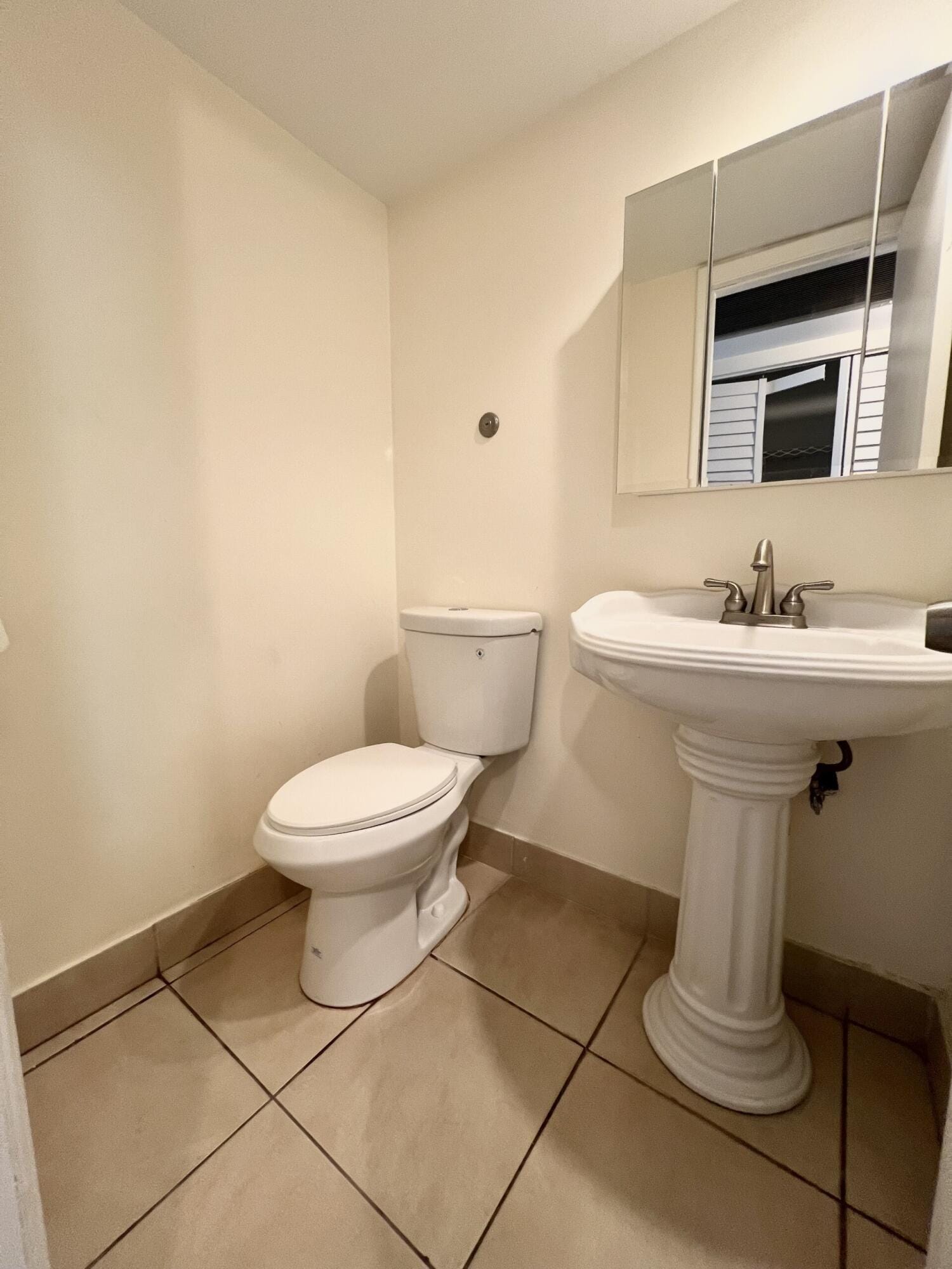 4023 Berkshire B 4023 — photo 10