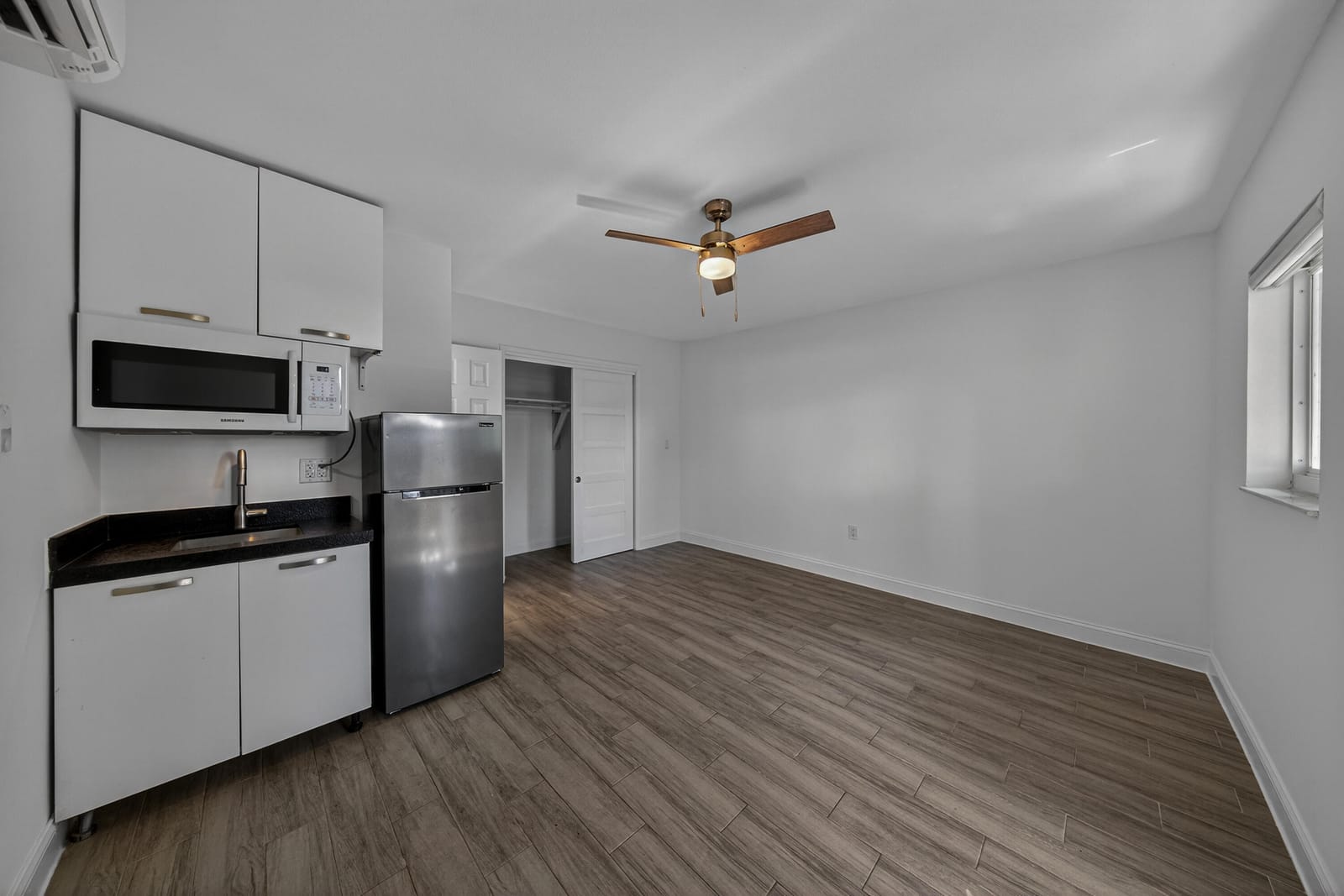 1908 NE 26th Street, Wilton Manors, FL 33305 photo 27