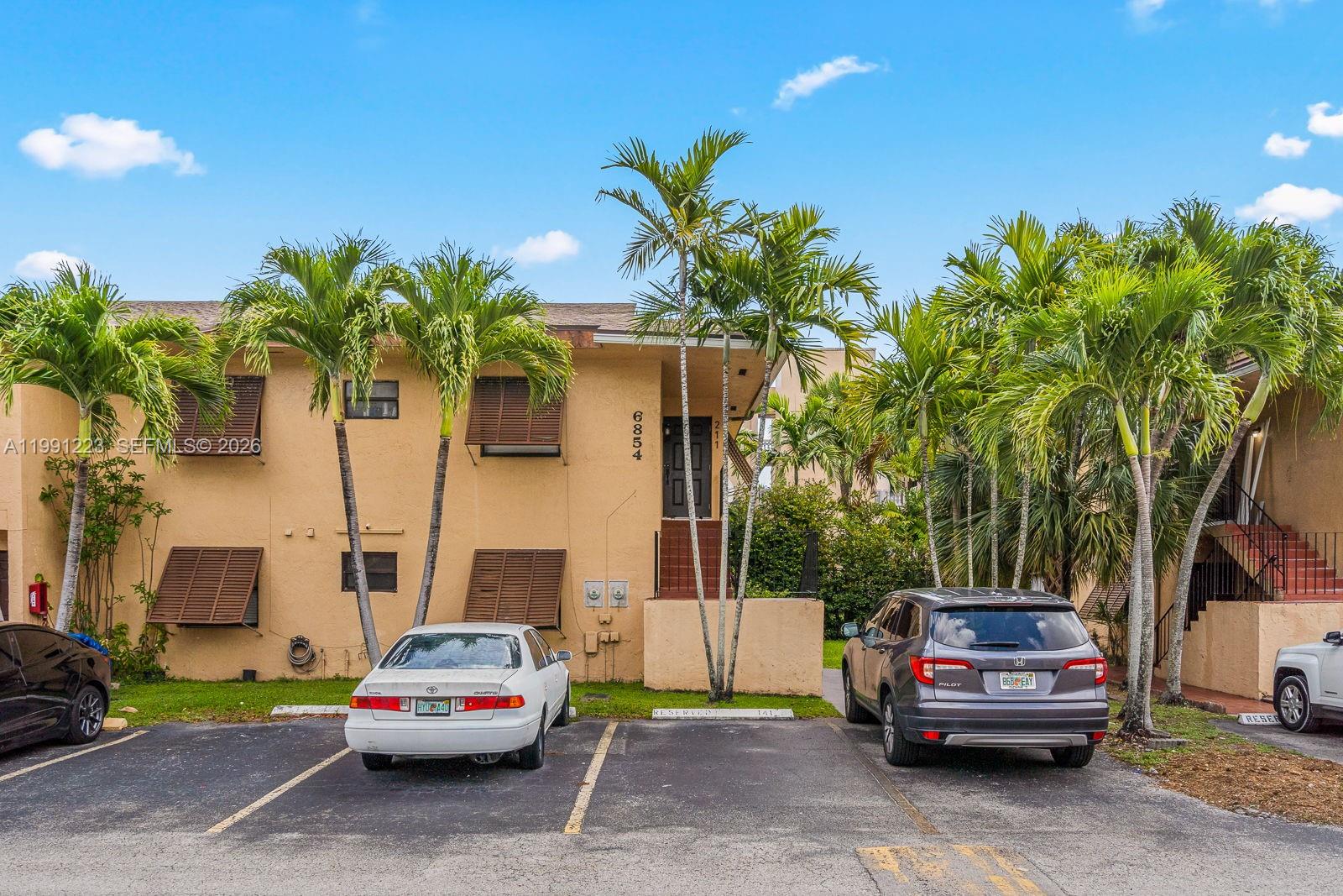 6854 NW 173rd Drive 210, Hialeah, FL 33015, Hialeah