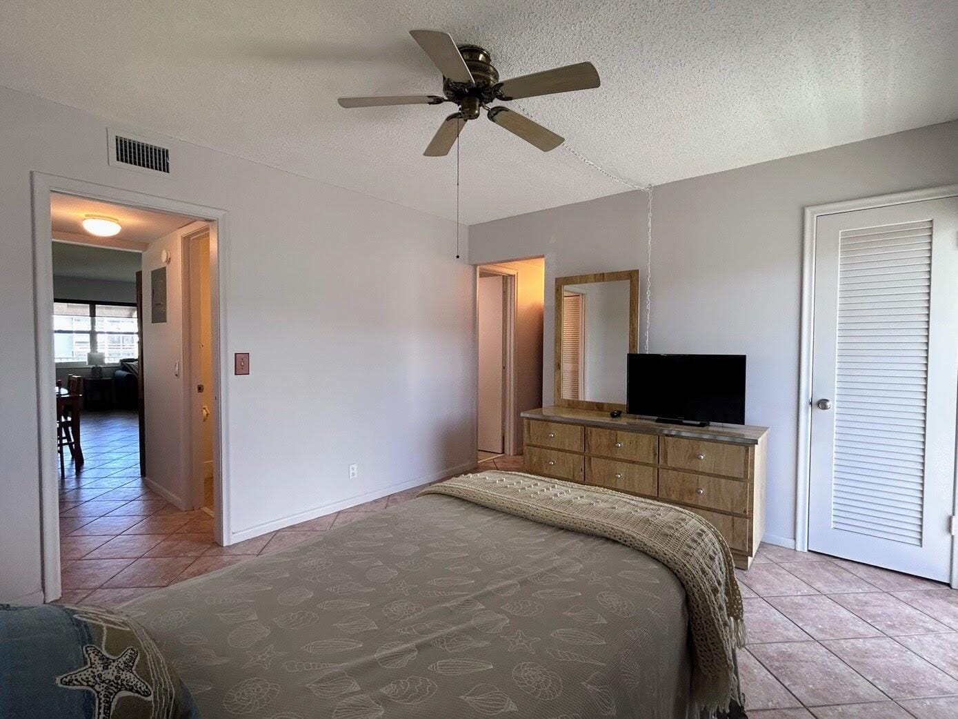 230 Horizons E 205, Boynton Beach, FL 33435 photo 16