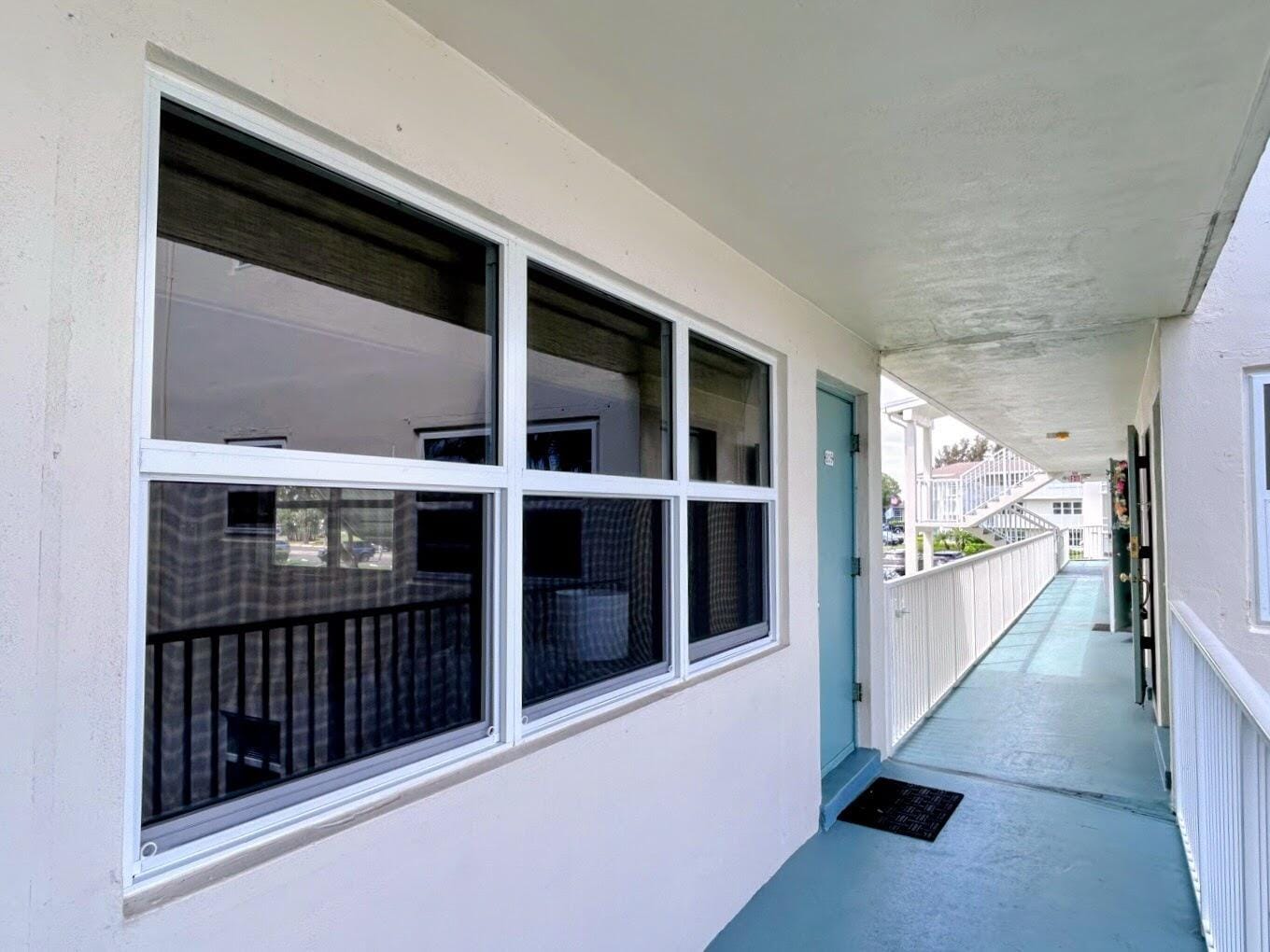 230 Horizons E 205, Boynton Beach, FL 33435 photo 4