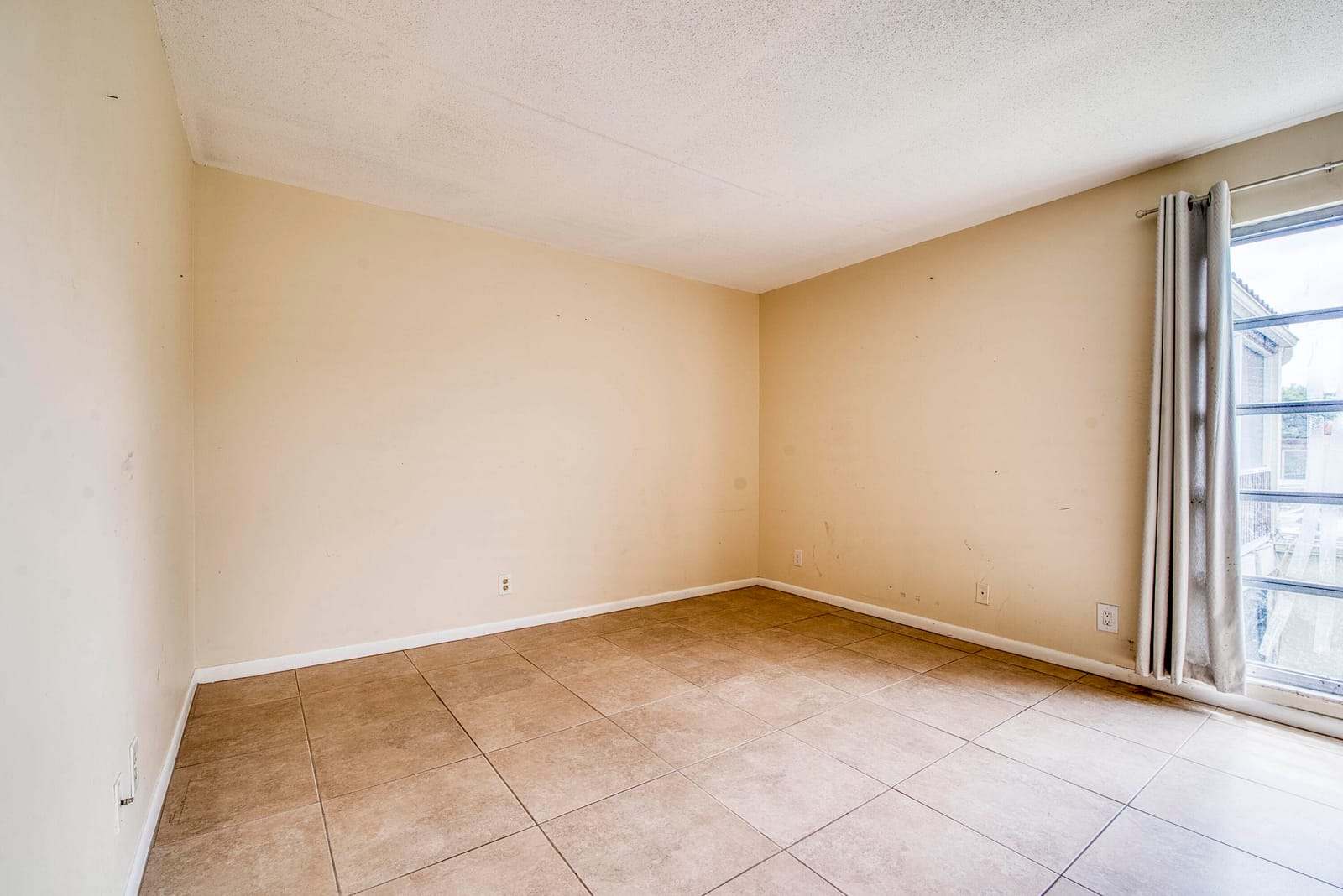 2528 Boundbrook Drive S 205 — photo 12