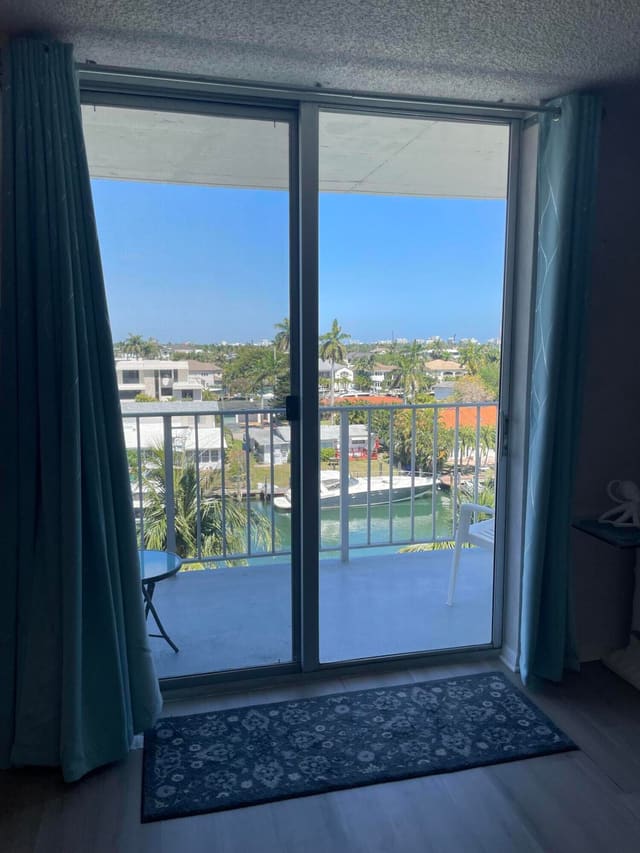 1731 SE 15th Street 605, Fort Lauderdale, FL 33316