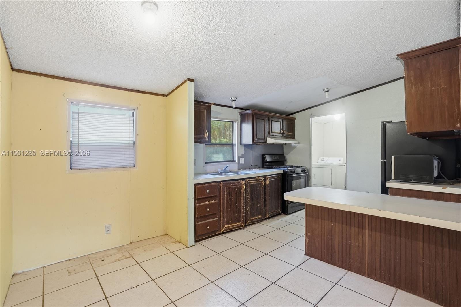 740 Bennett Avenue — photo 12