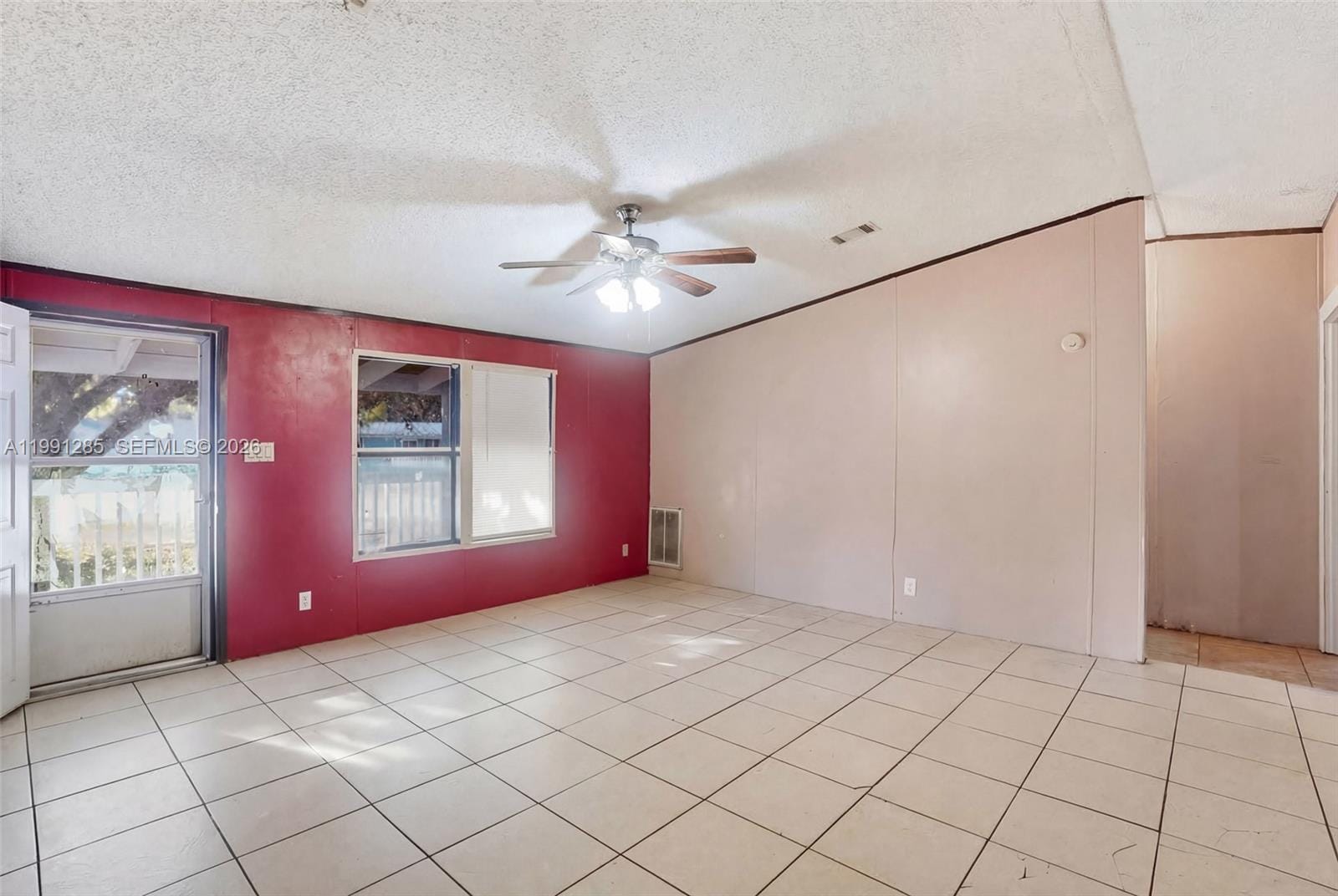 740 Bennett Avenue — photo 8